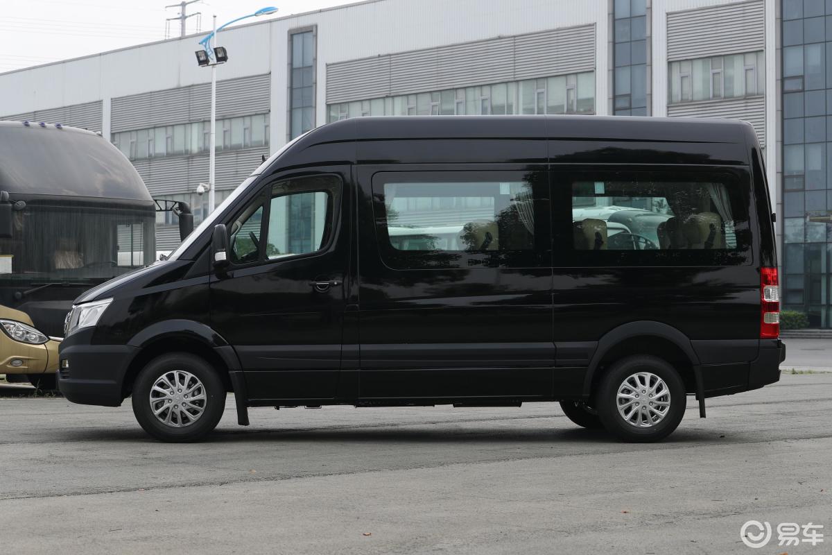 28t59米乘用车高级49座