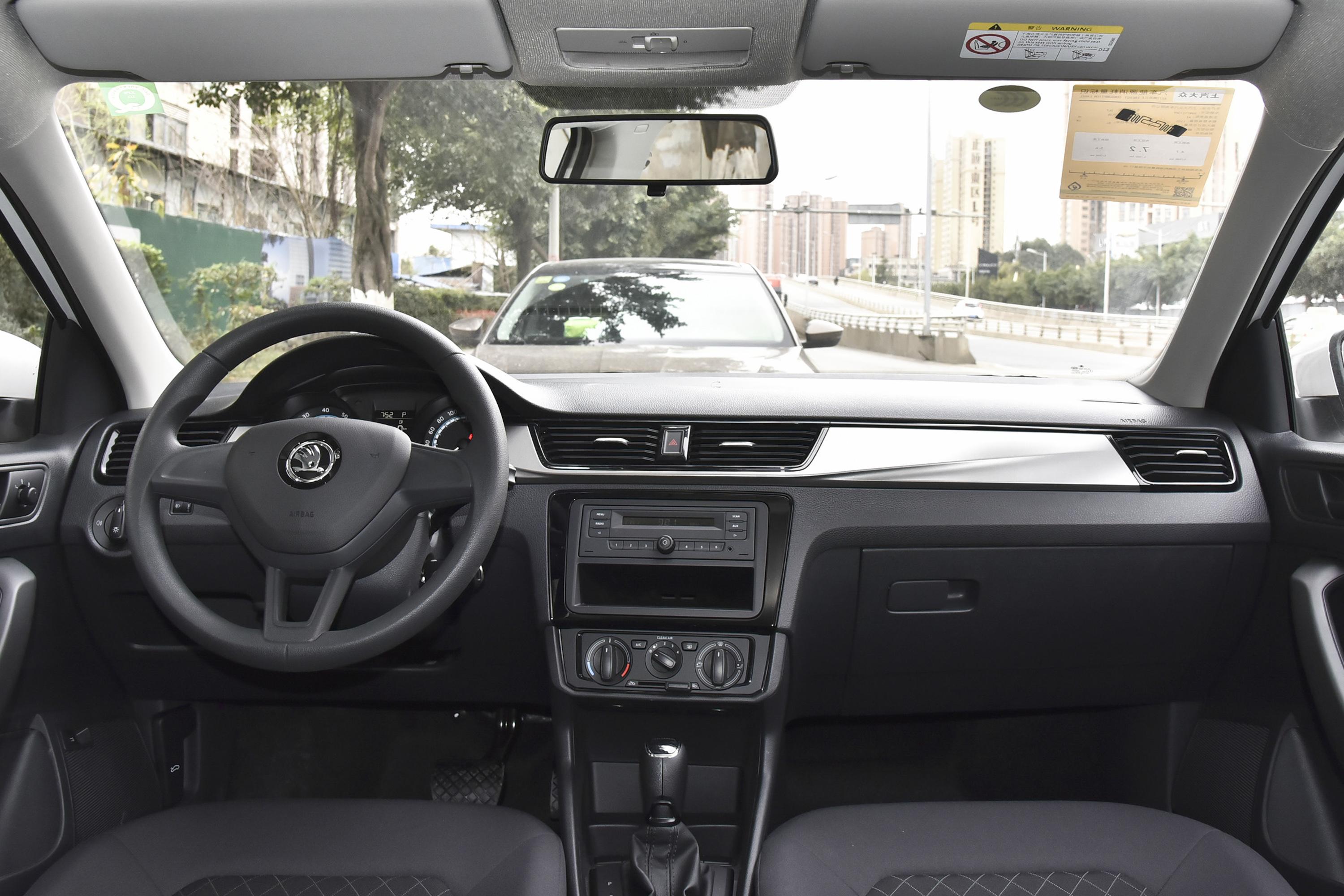 2020款 昕锐 1.5l 自动 标准版内饰