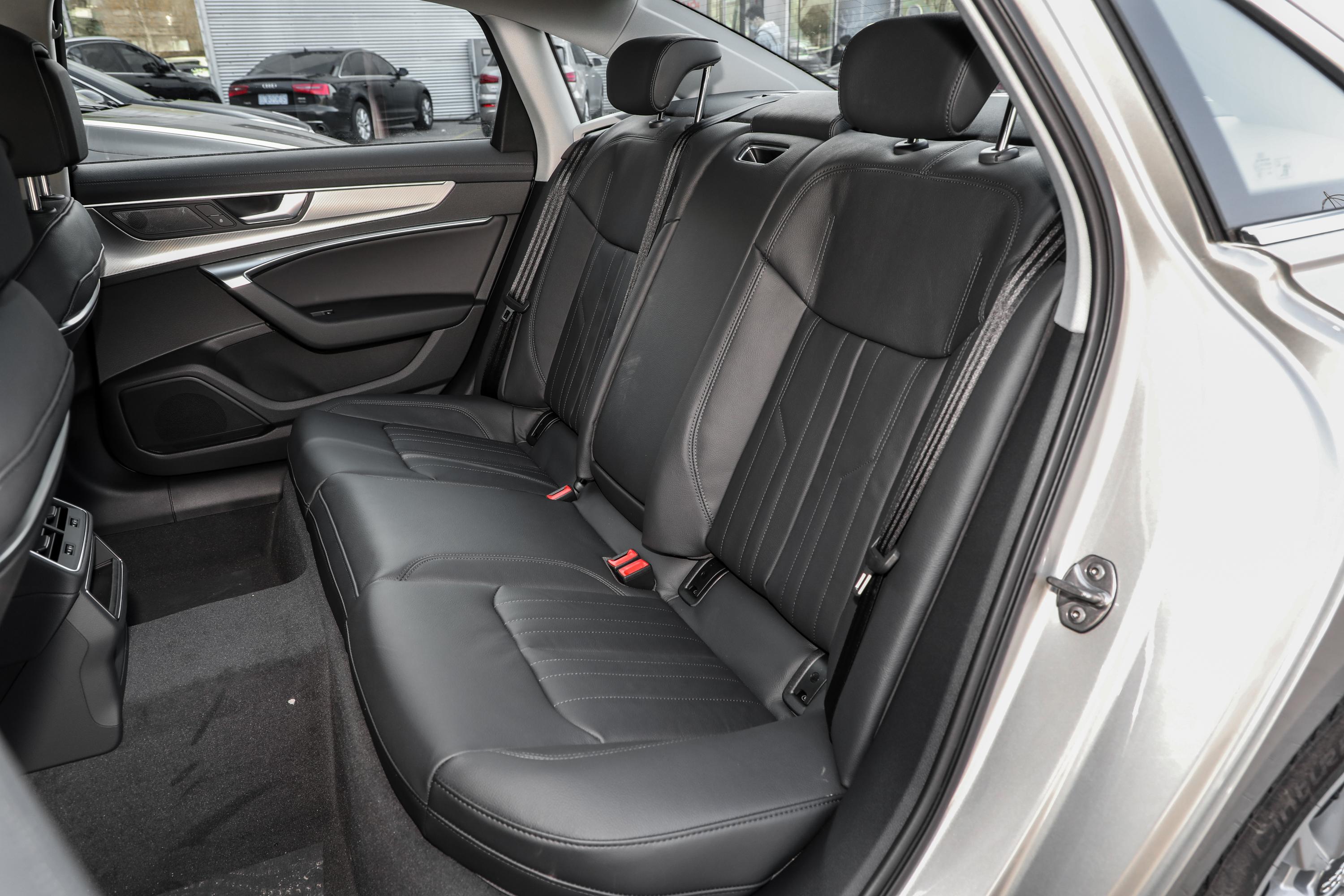 2020款 奥迪a6l 40 tfsi 豪华致雅版