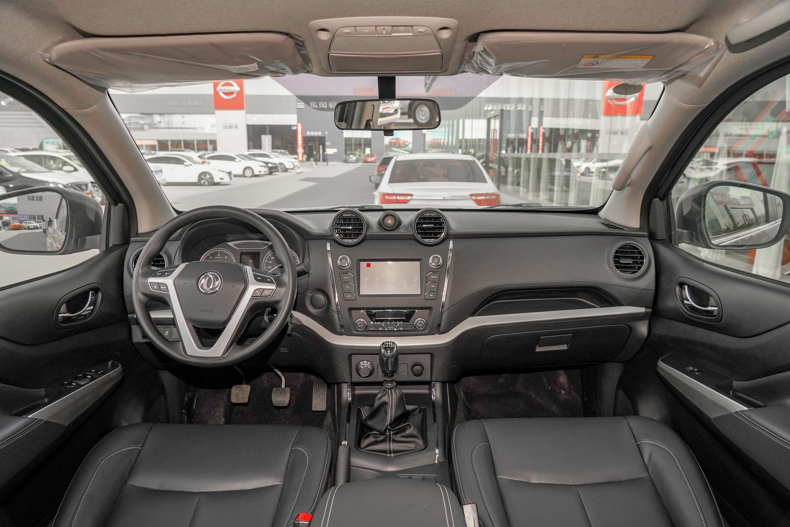 2020款 锐骐6 2.3t 手动 四驱 标准版 柴油 国vi内饰