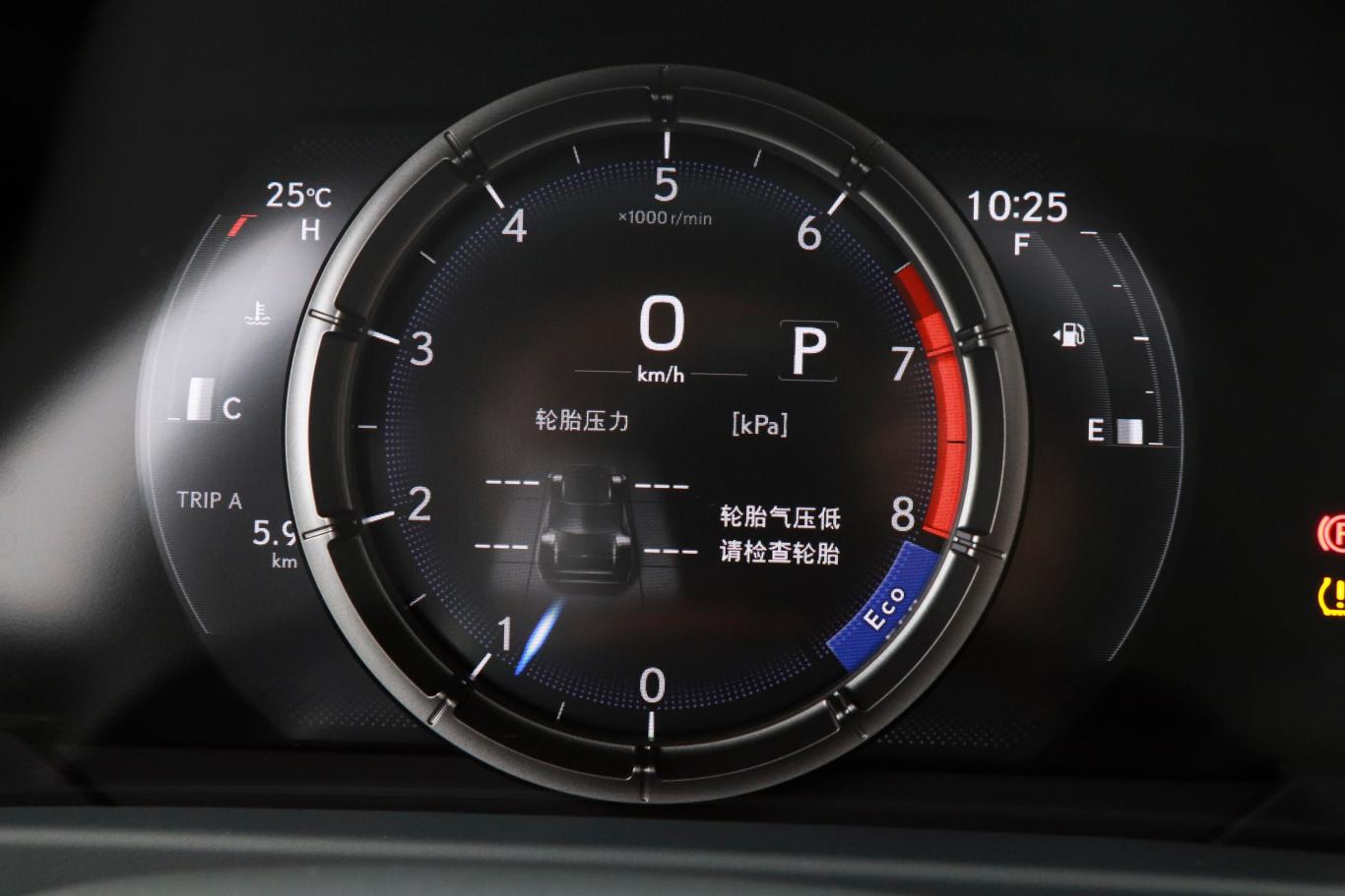 雷克萨斯ux200 f sport版内饰