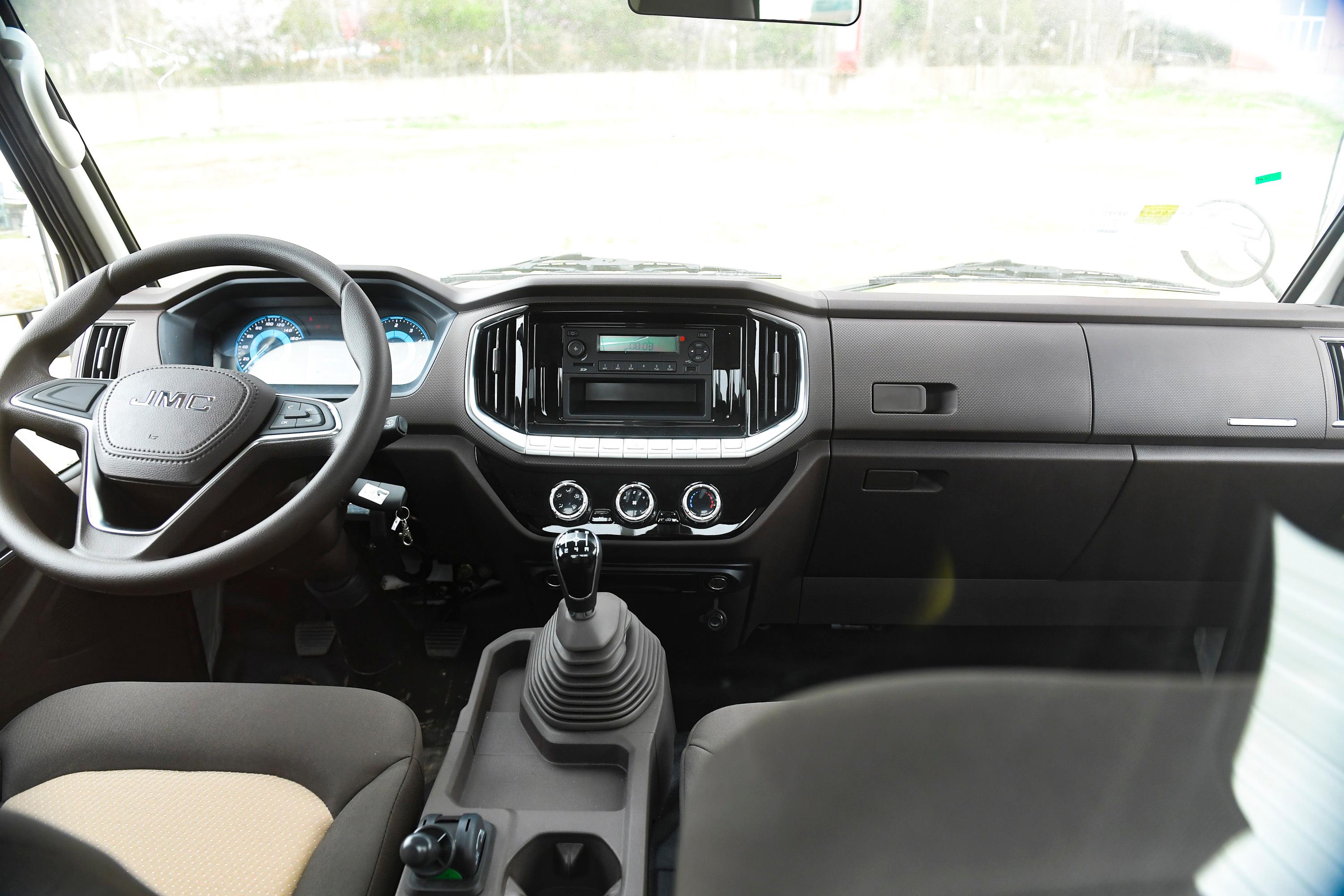 2020款 顺达宽体 栏板 3360轴距 单排 国vi内饰