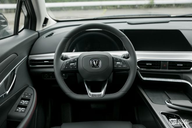 长安uni-t引力轿跑suv仅11.59万深圳坪山长安_易车