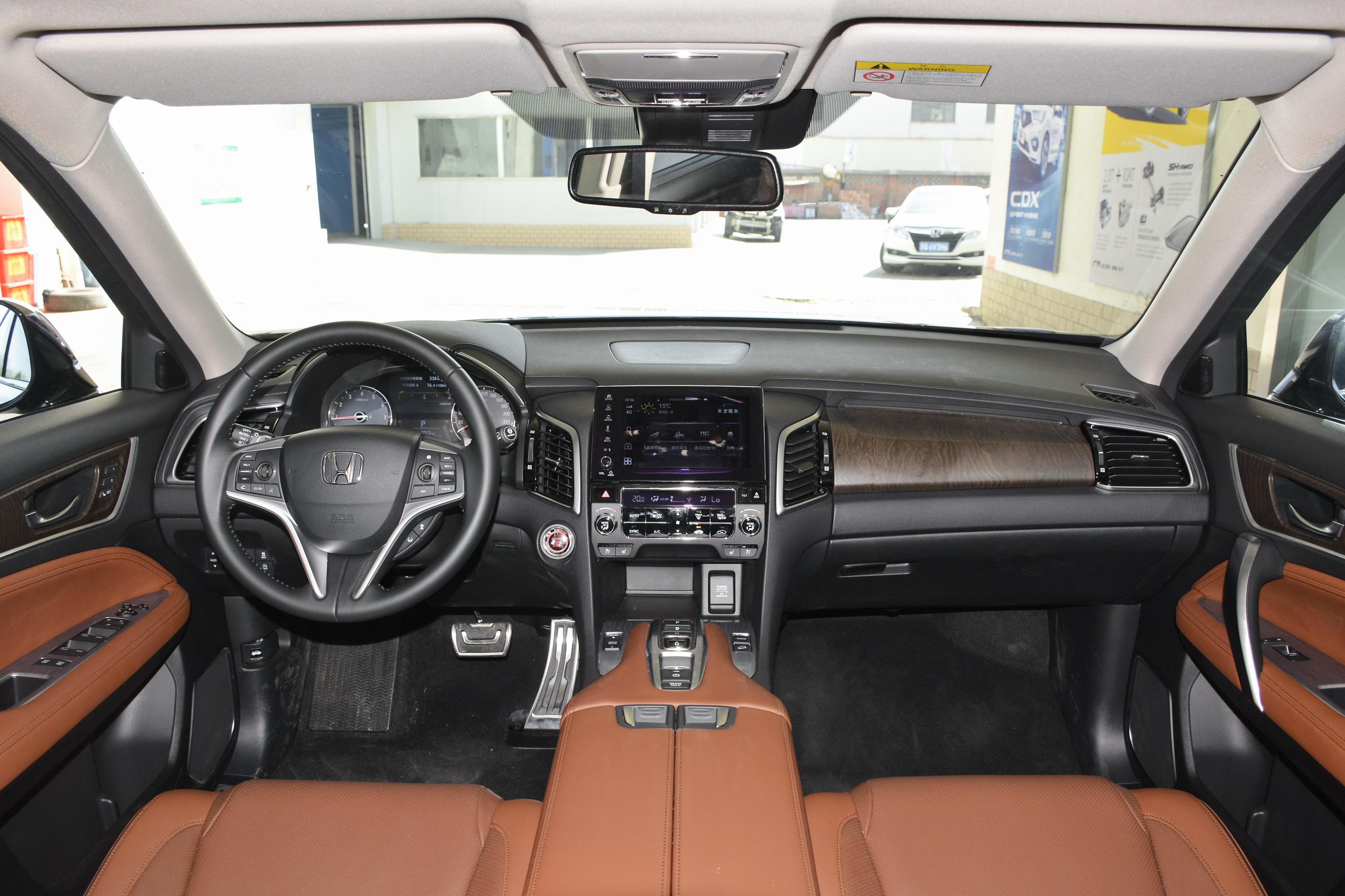 2020款 冠道 370turbo 手自一体 四驱 至尊版内饰