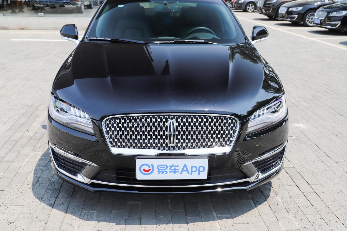 林肯mkz2.0t 尊享版 国vi外观