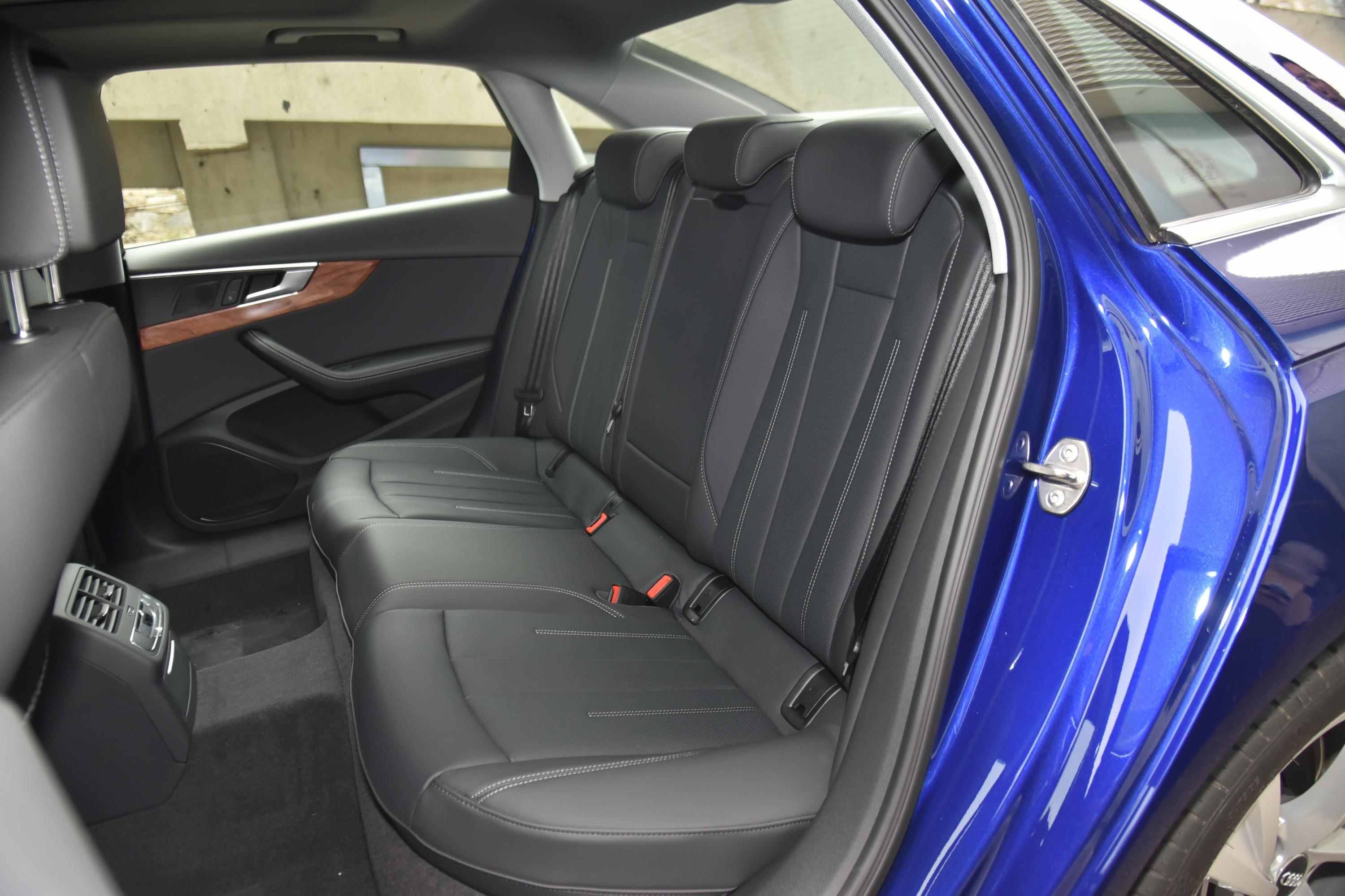 2020款奥迪a4l40tfsi豪华致雅型