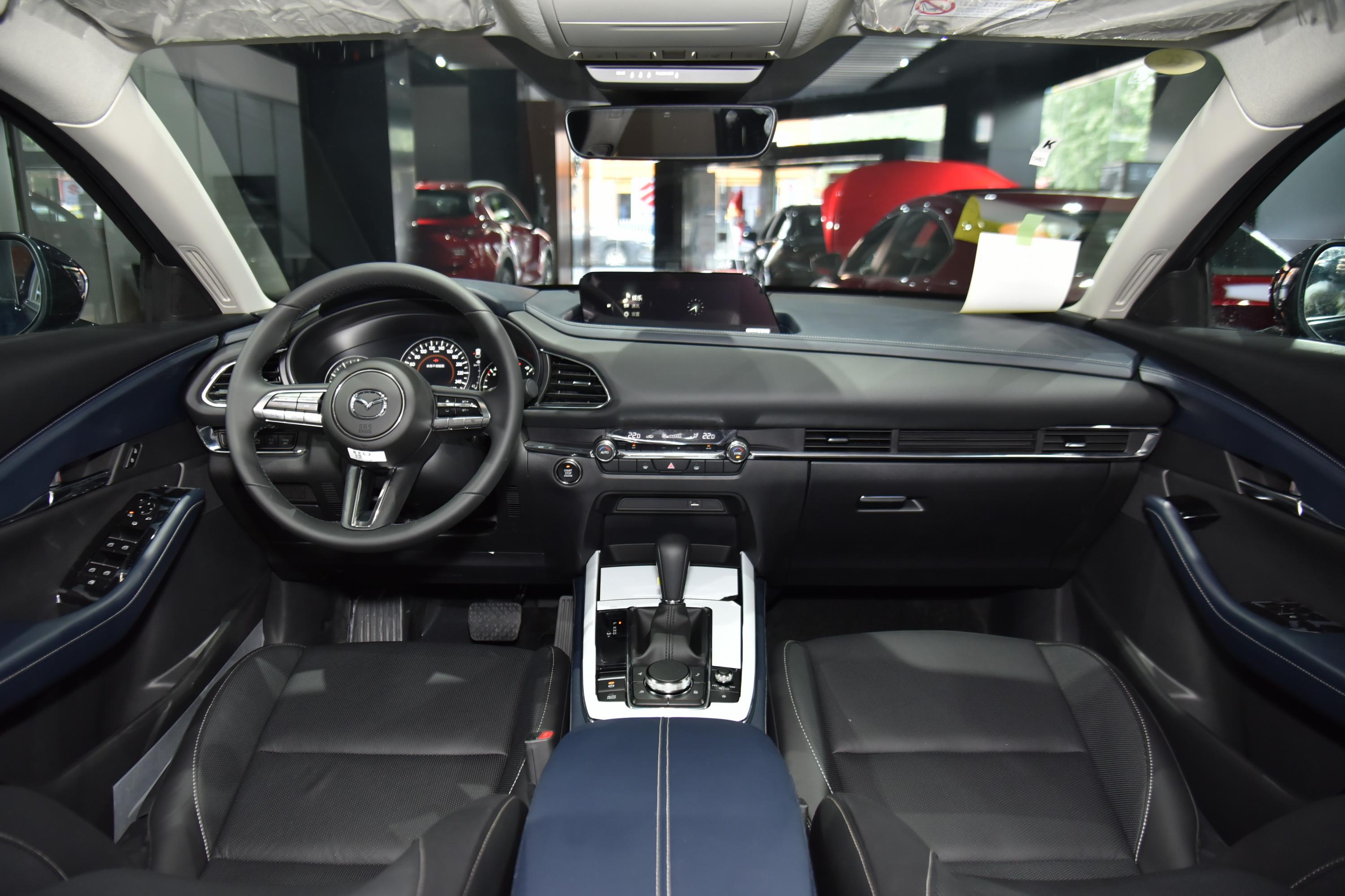 2020款 马自达cx-30 2.0l 手自一体 耀悦型内饰