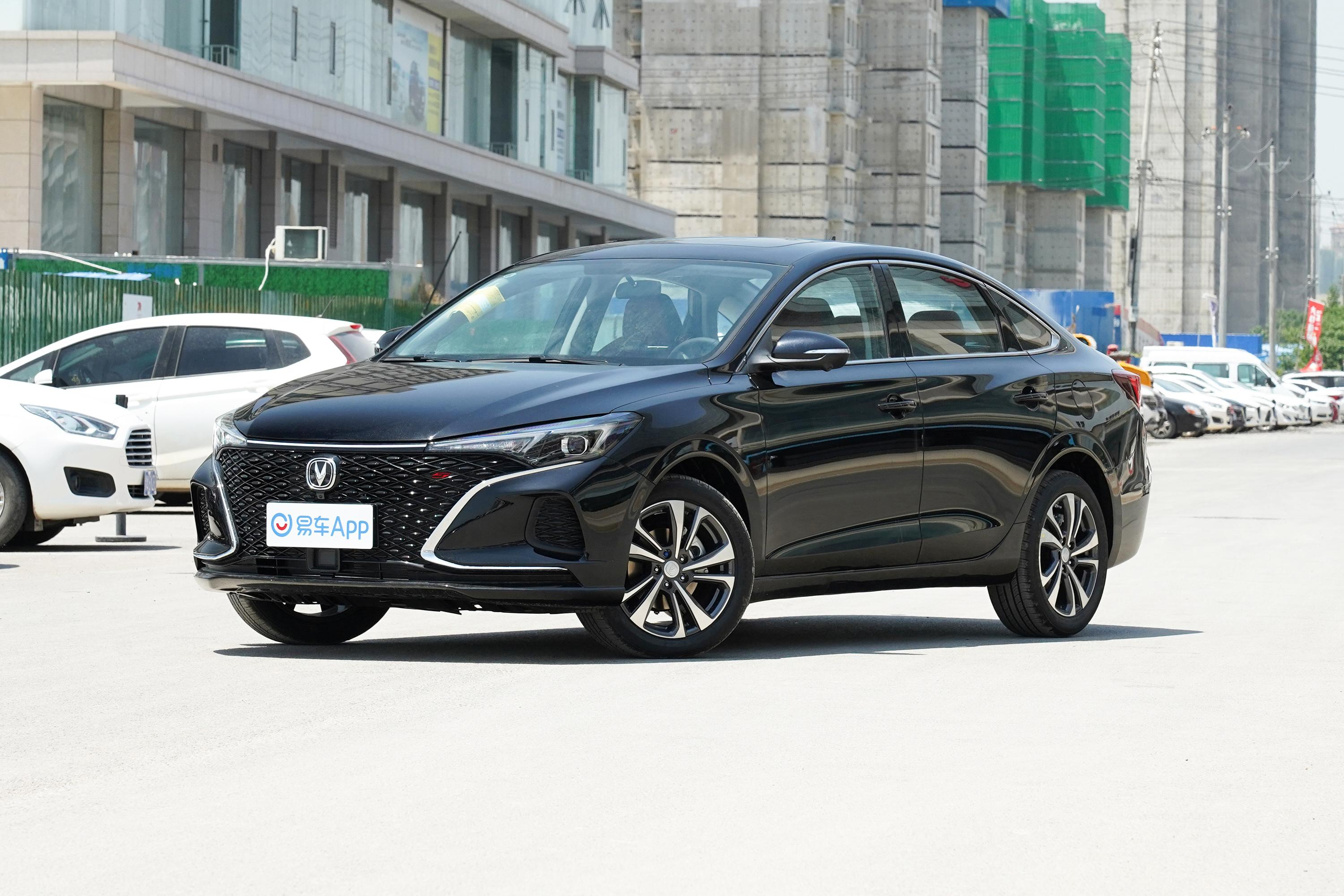 2020款 逸动 plus 蓝鲸ne 1.4t gdi 双离合 旗舰型外观
