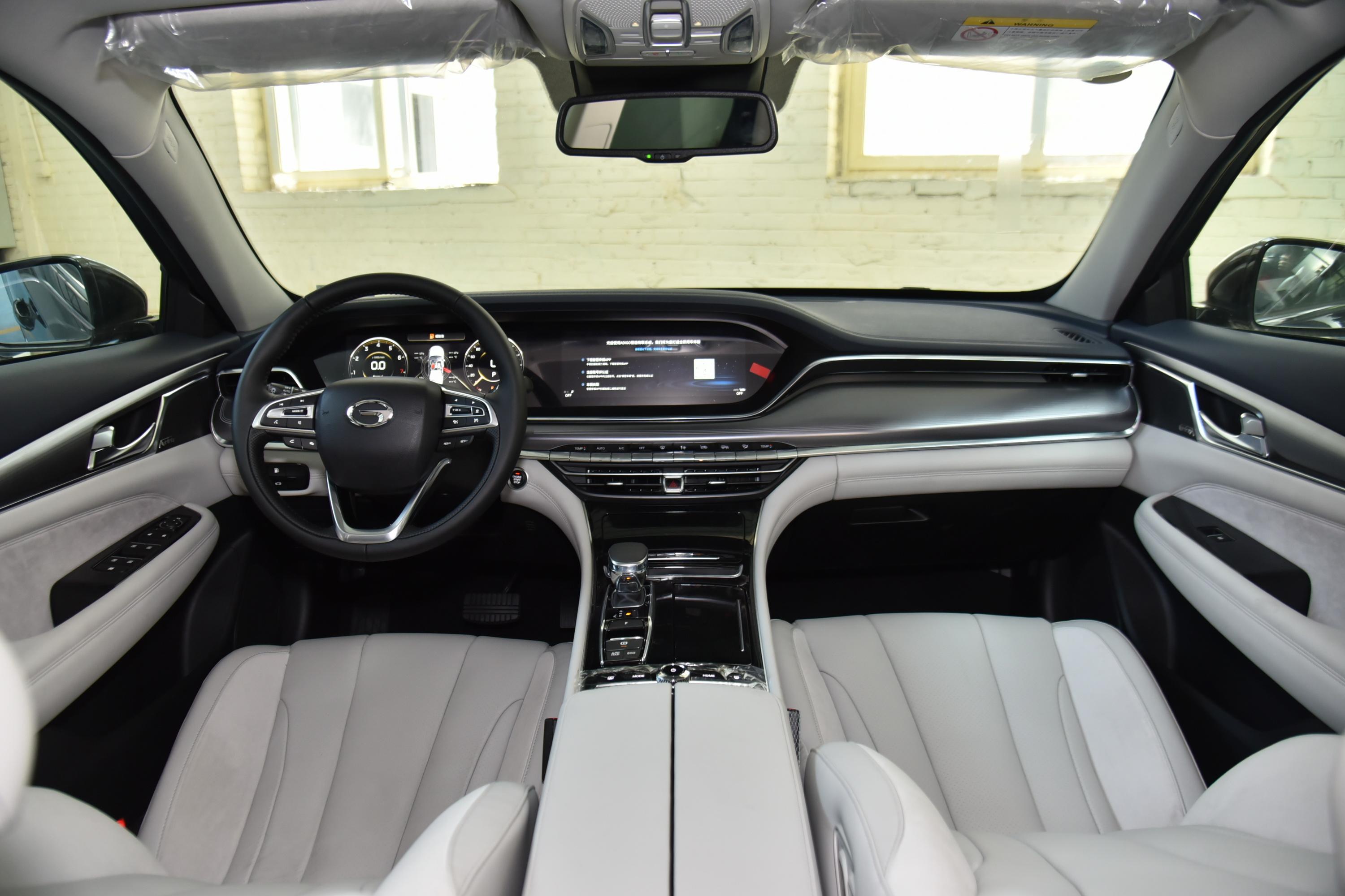 68万官方颜色:外观内饰询底价试驾贷款置换广汽传祺石家庄祺杰店主营