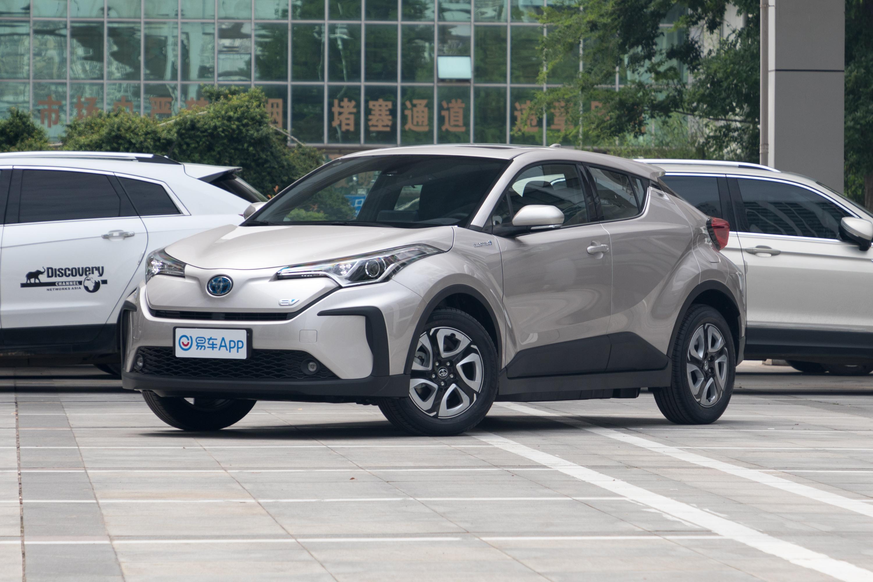 2020款丰田chrev豪华版