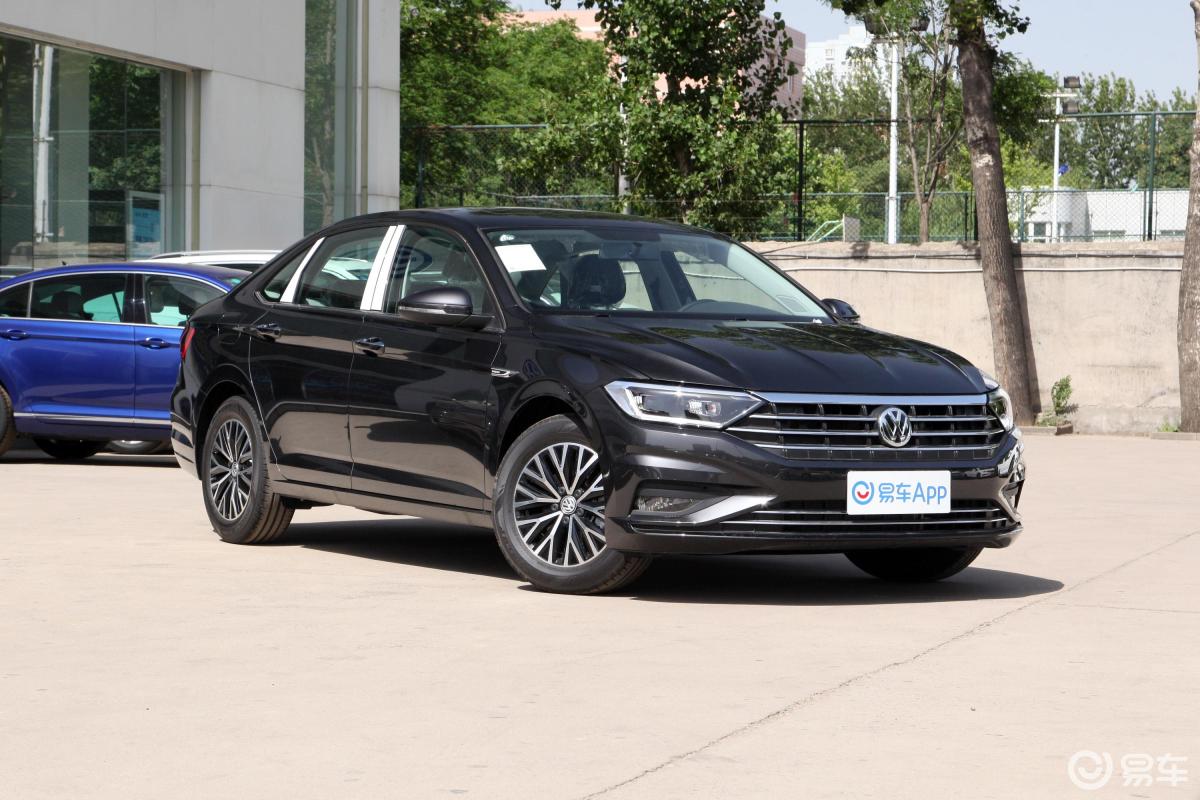 【速腾2020款280tsi 双离合 舒适型 国vi侧前45度车头向右水平汽车