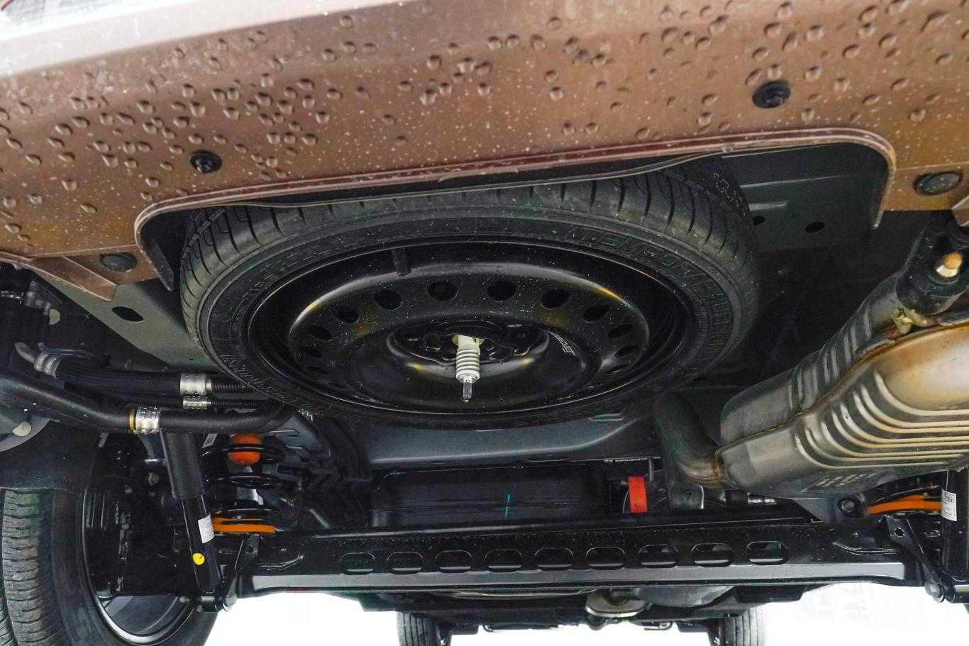 别克gl8陆上公务舱 652t 舒适型备胎