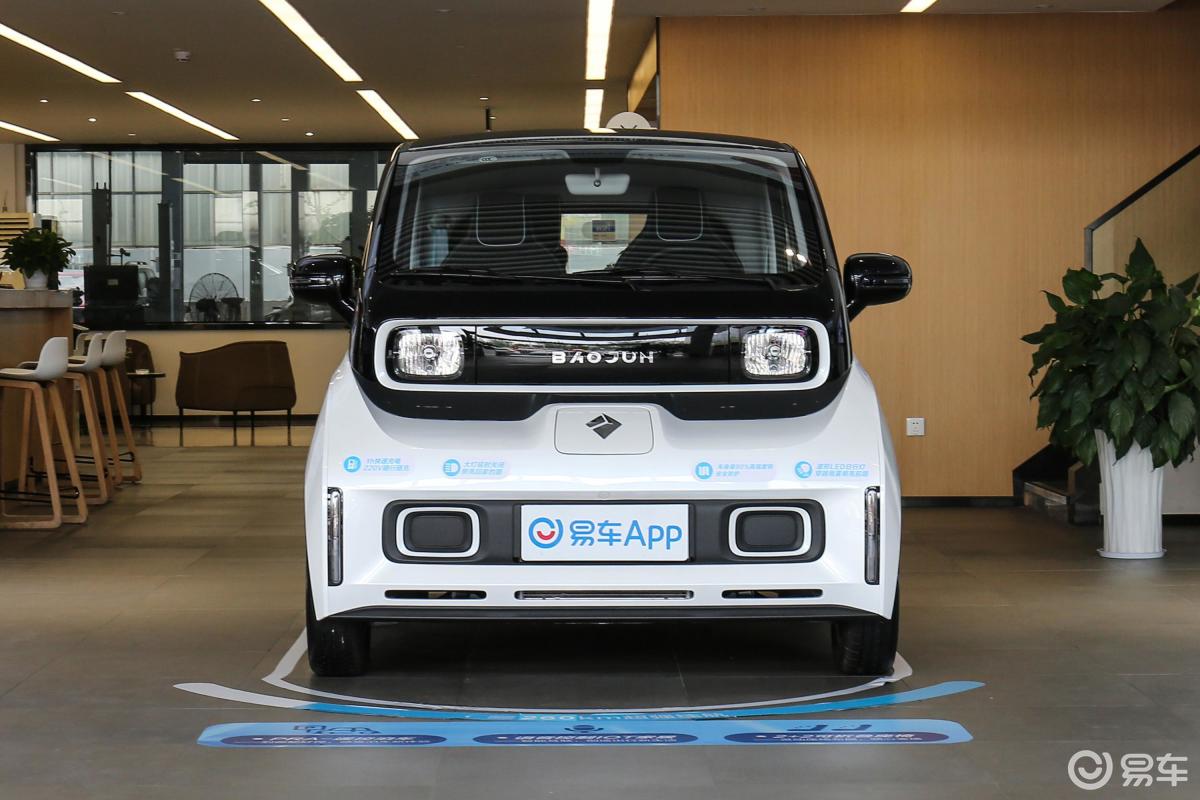 【宝骏e3002020款星际智行版 3座正前水平汽车图片-汽车图片大全】