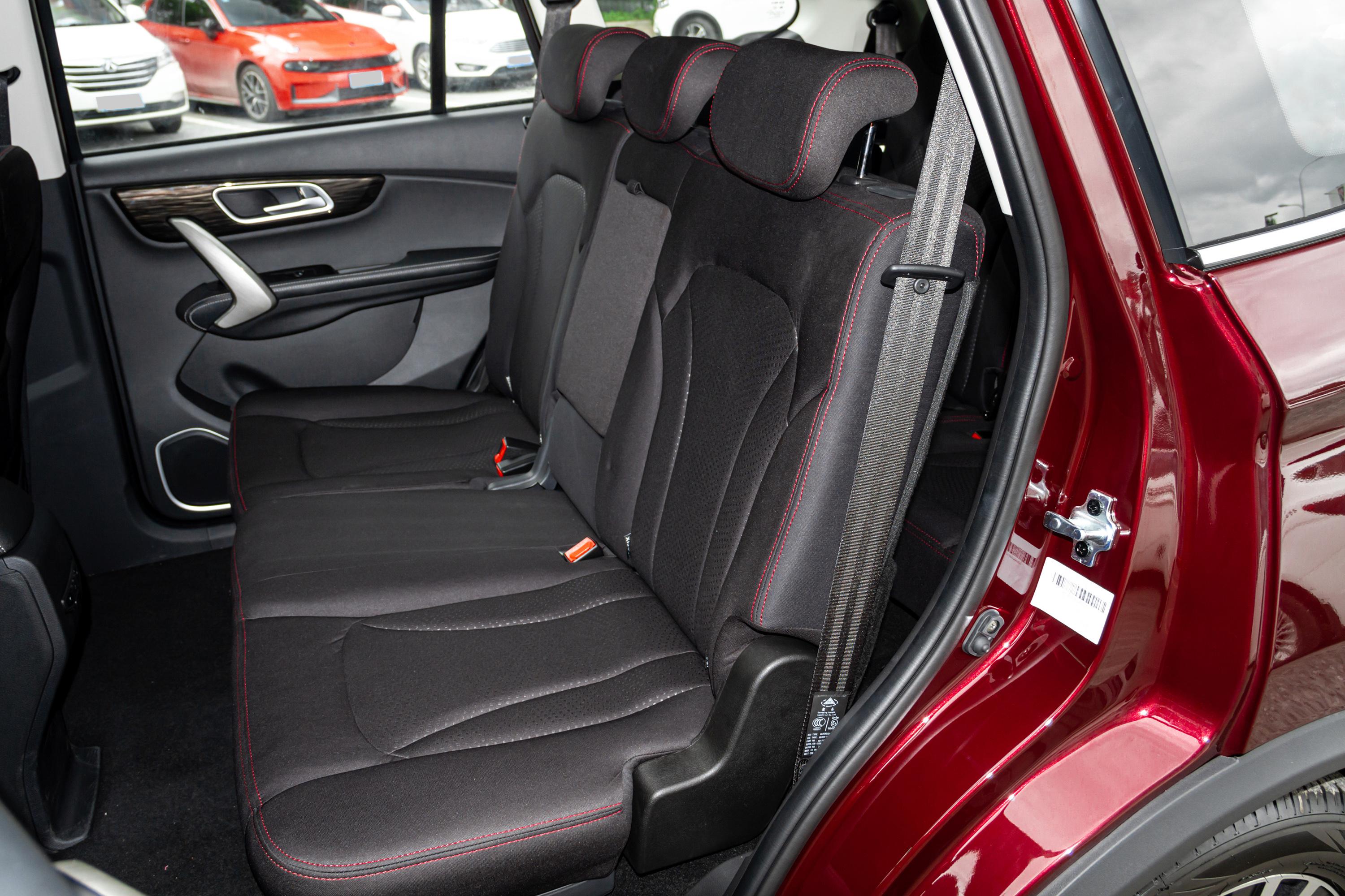 2020款swm斯威x720l手动冠军版7座