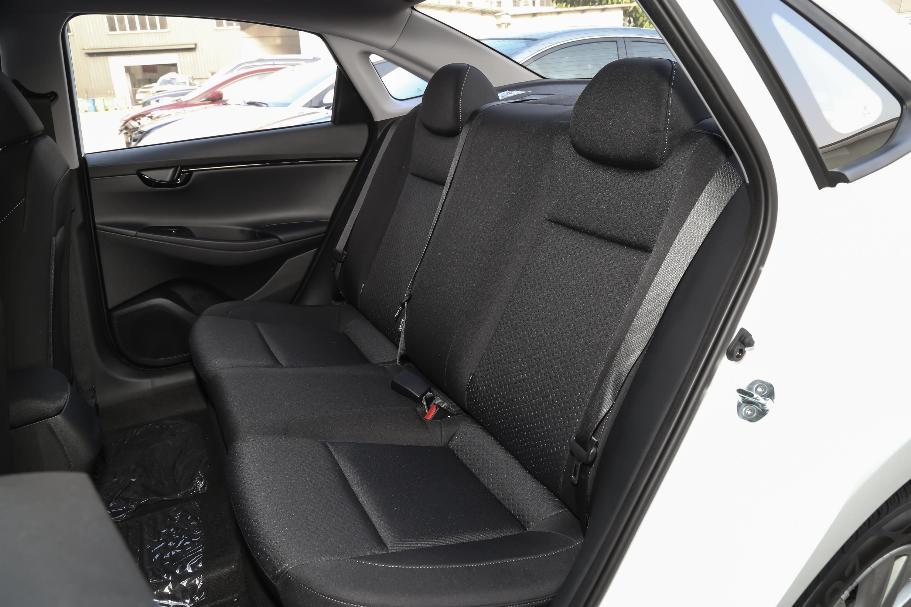 2020款悦动16l手自一体悦目版