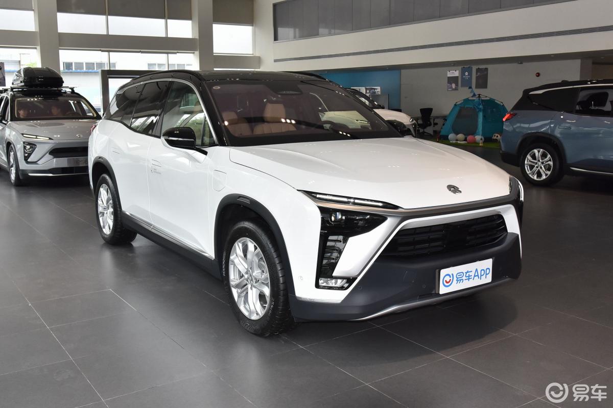 【蔚来es82020款基准版 70kwh 7座侧前45度车头向右水平汽车图片-汽车