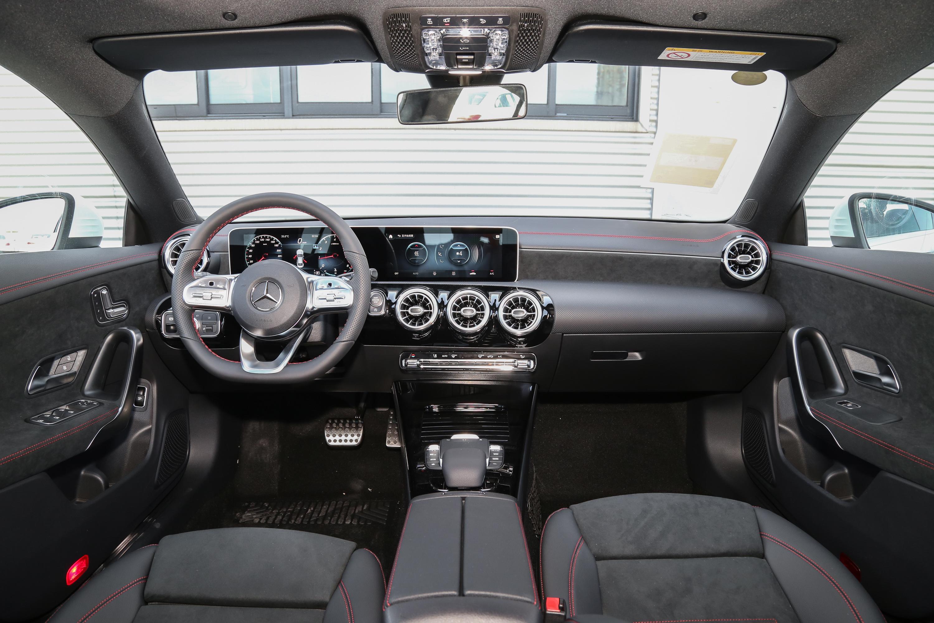 2020款奔驰cla级cla200