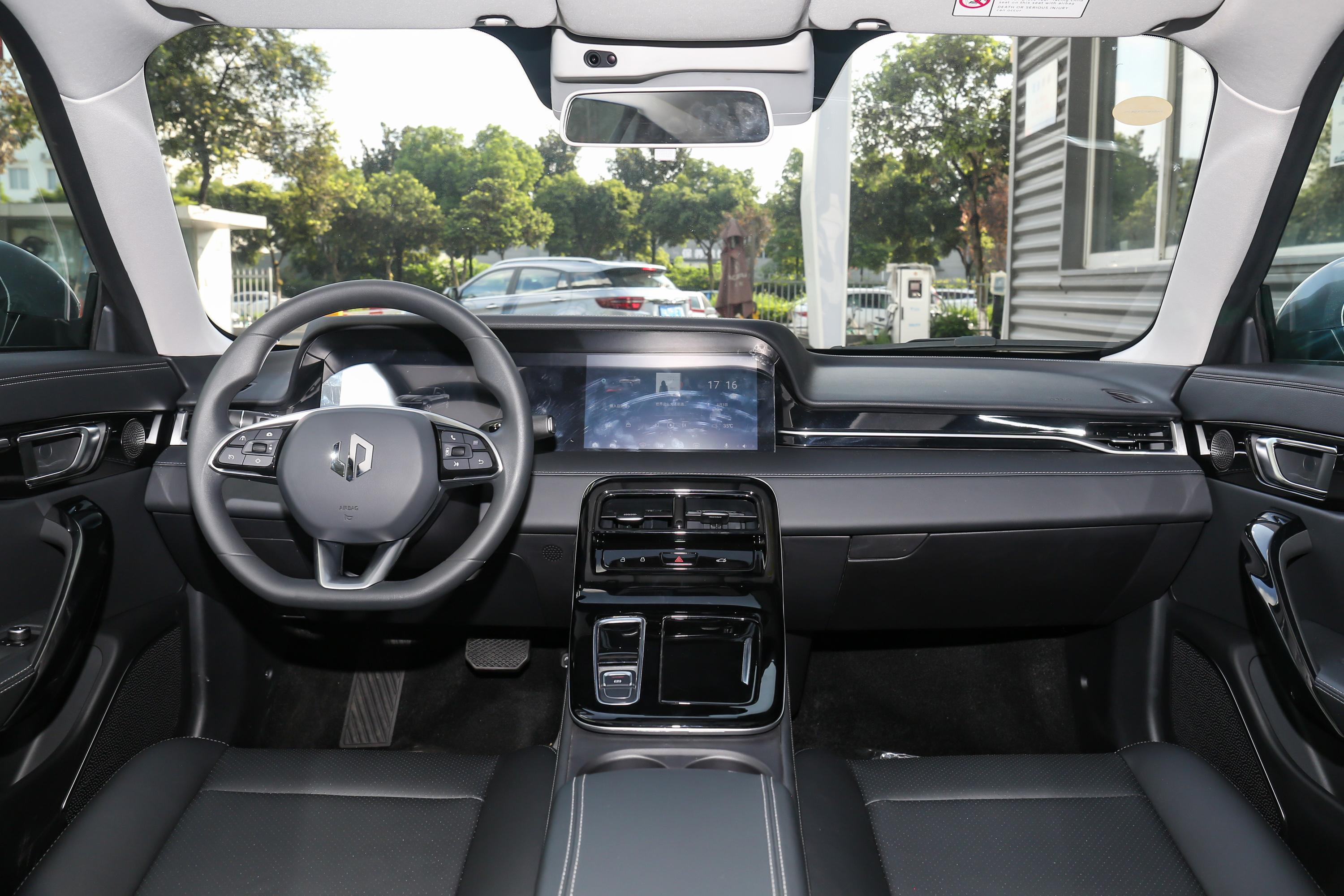 2020款 零跑s01 460 标准版内饰