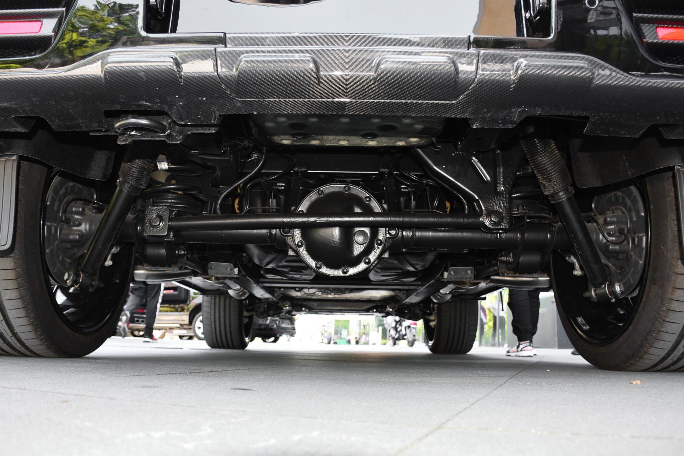 迈莎锐g级g 63 black carbon外观