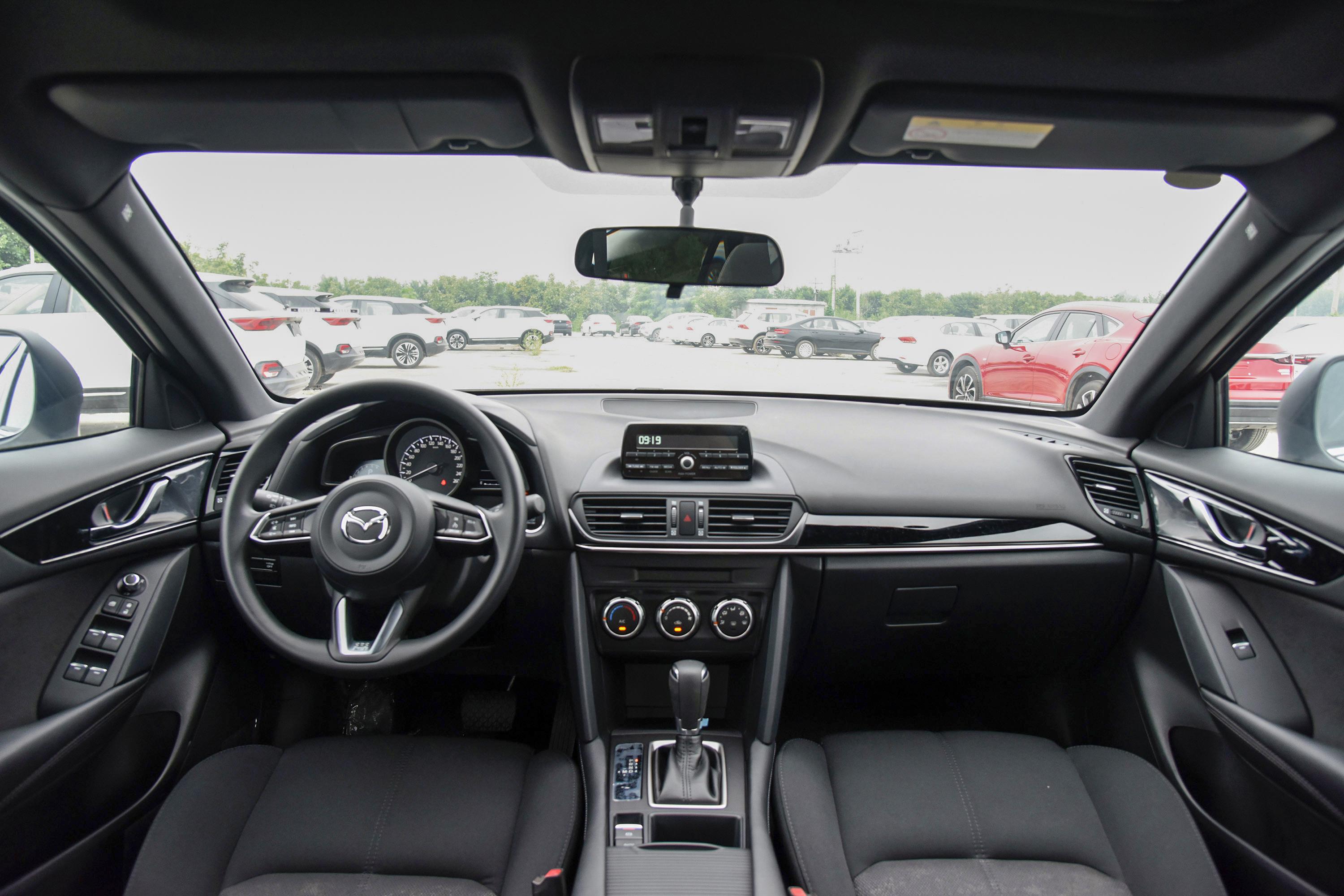 2021款马自达cx420l手自一体两驱蓝天活力版