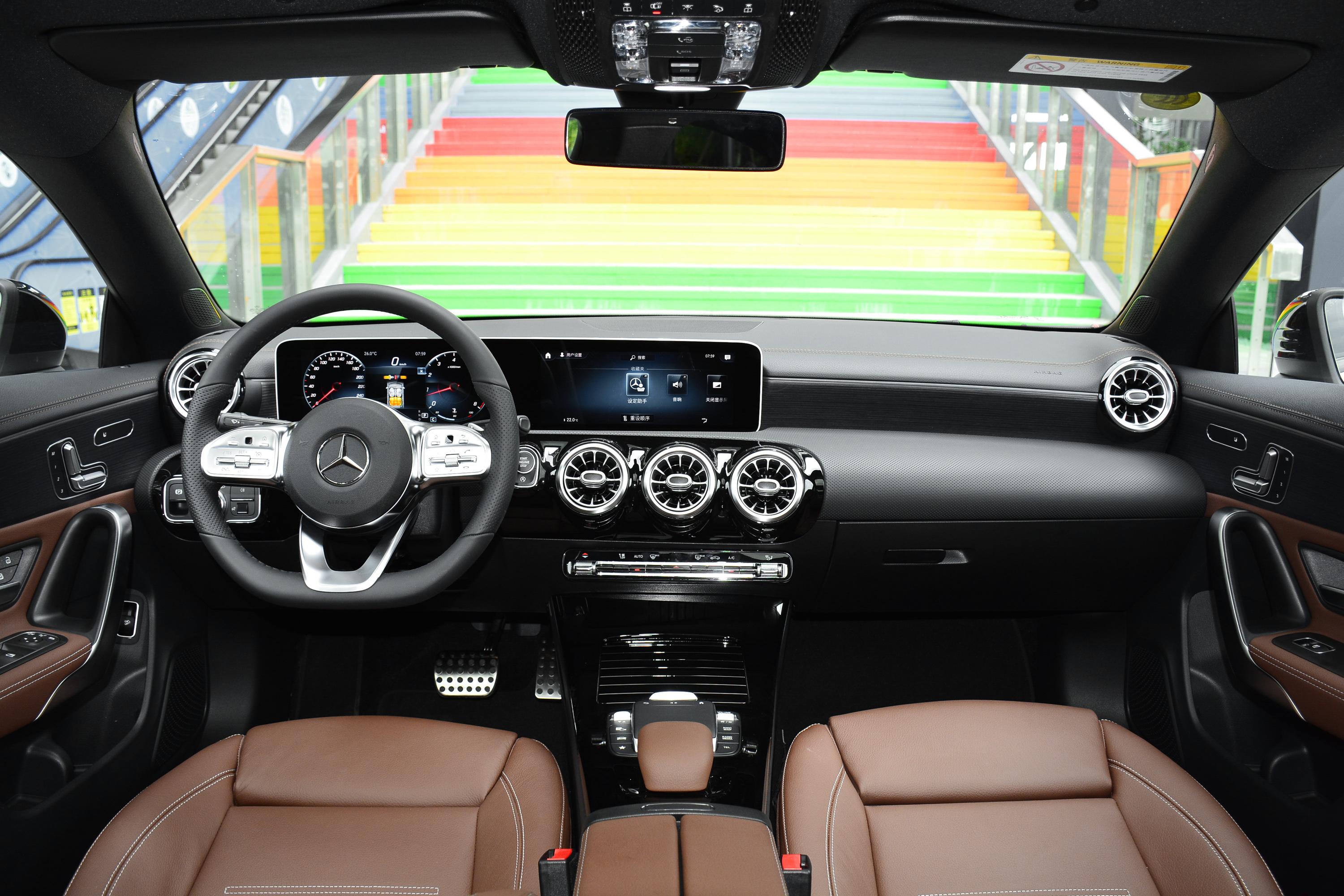 2020款 奔驰cla级 cla 260 4matic内饰