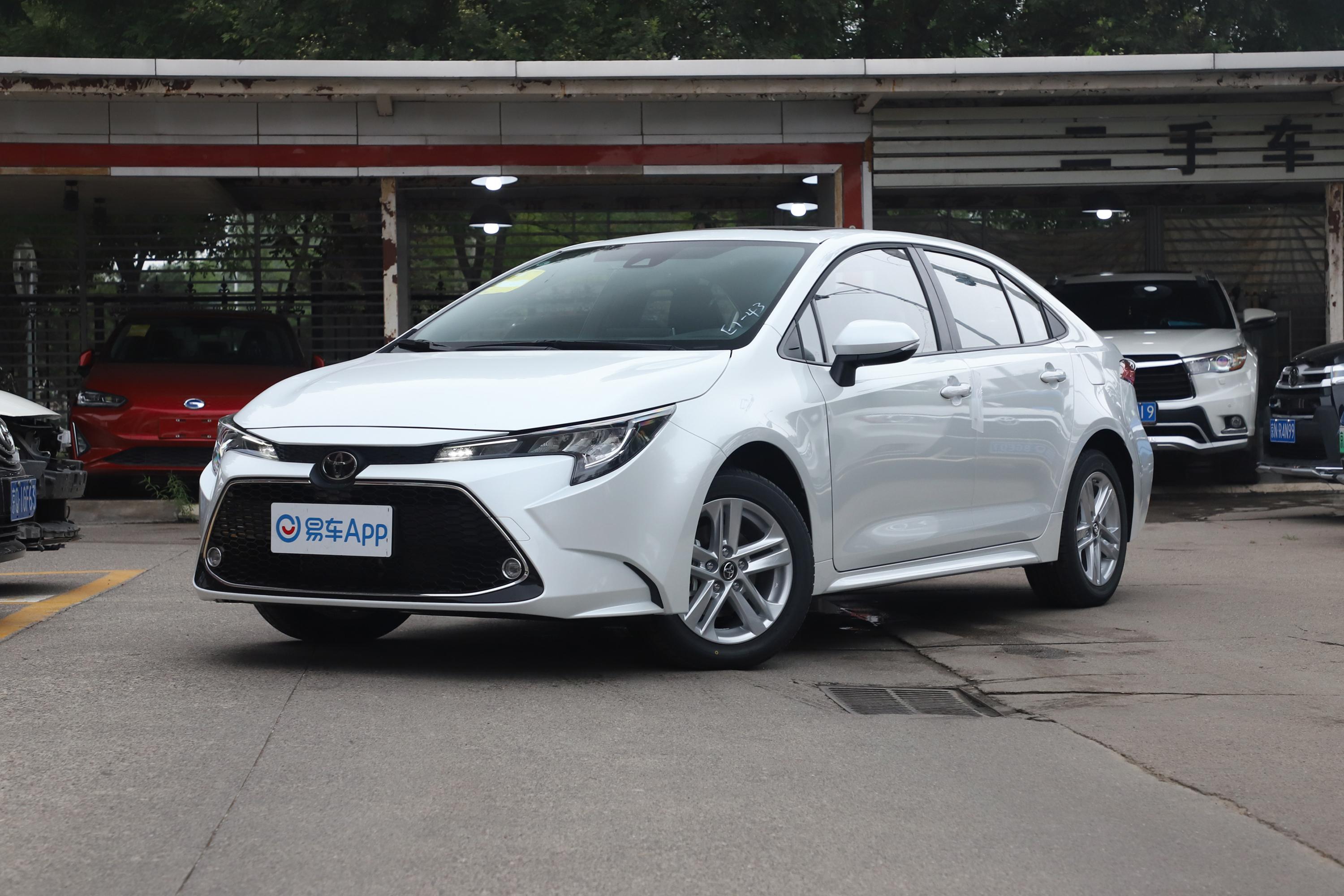 2020款 丰田c-hr 2.0l cvt 豪华版