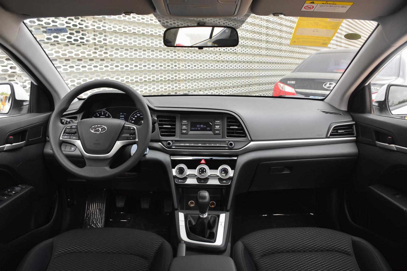 领动1.5l 手动 智炫·活力型内饰全景正拍