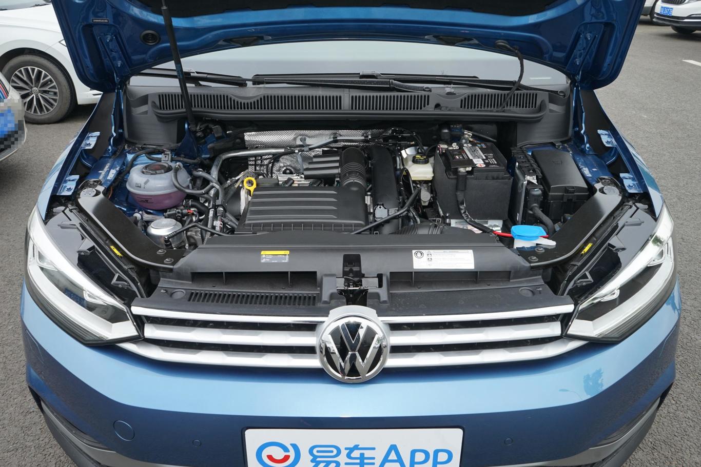 途安l280tsi 拓界版 7座发动机舱整体