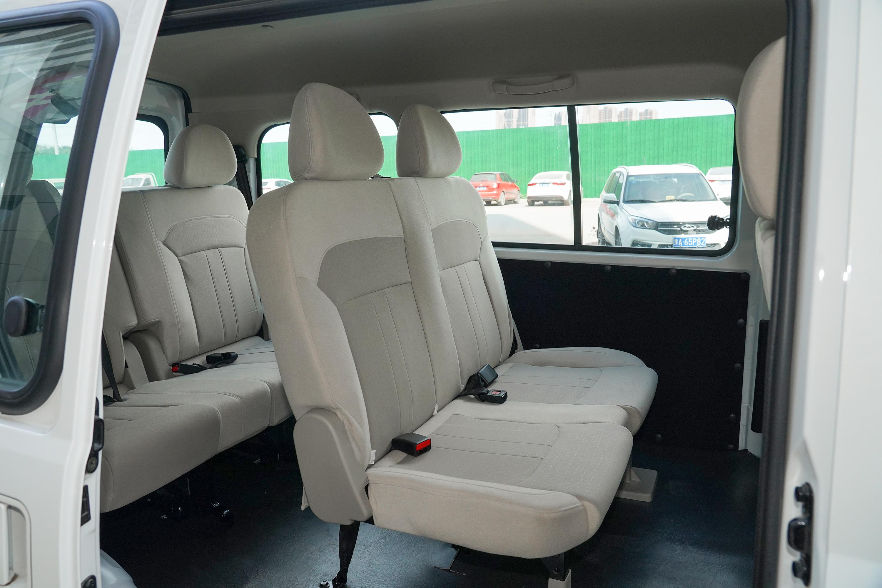 6l 手动 实用型 7座 国vi汽车报价_图片_参数配置】-易车_宁夏广通