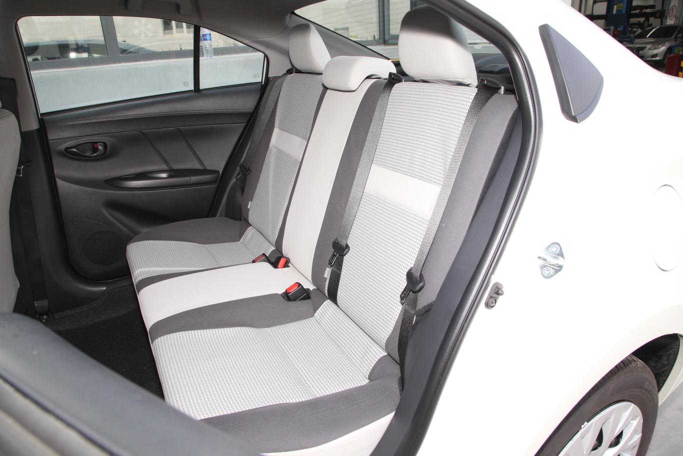 威驰1.5l cvt创行版后排座椅