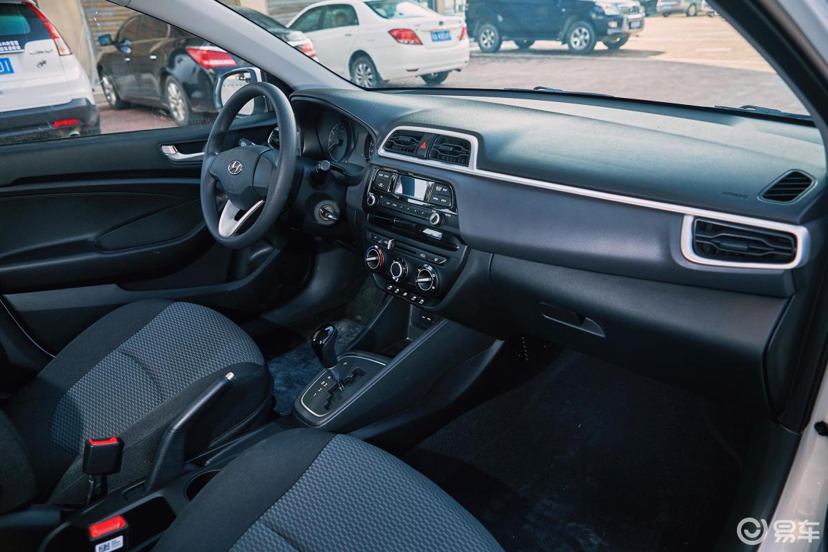 北京现代  瑞纳 2020款  2020款  2017款  2014款  2013款  2011款