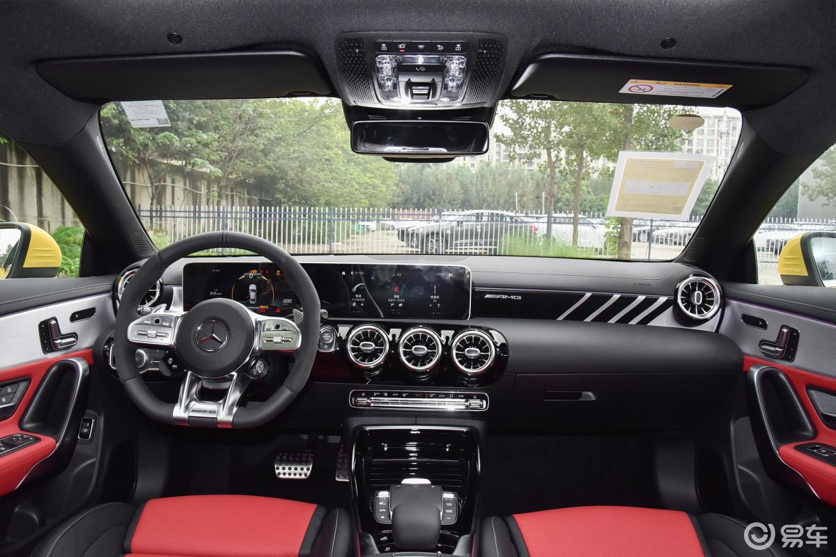 【奔驰cla级 amg2020款amg cla 45 4matic 内饰全景正拍汽车图片-汽车