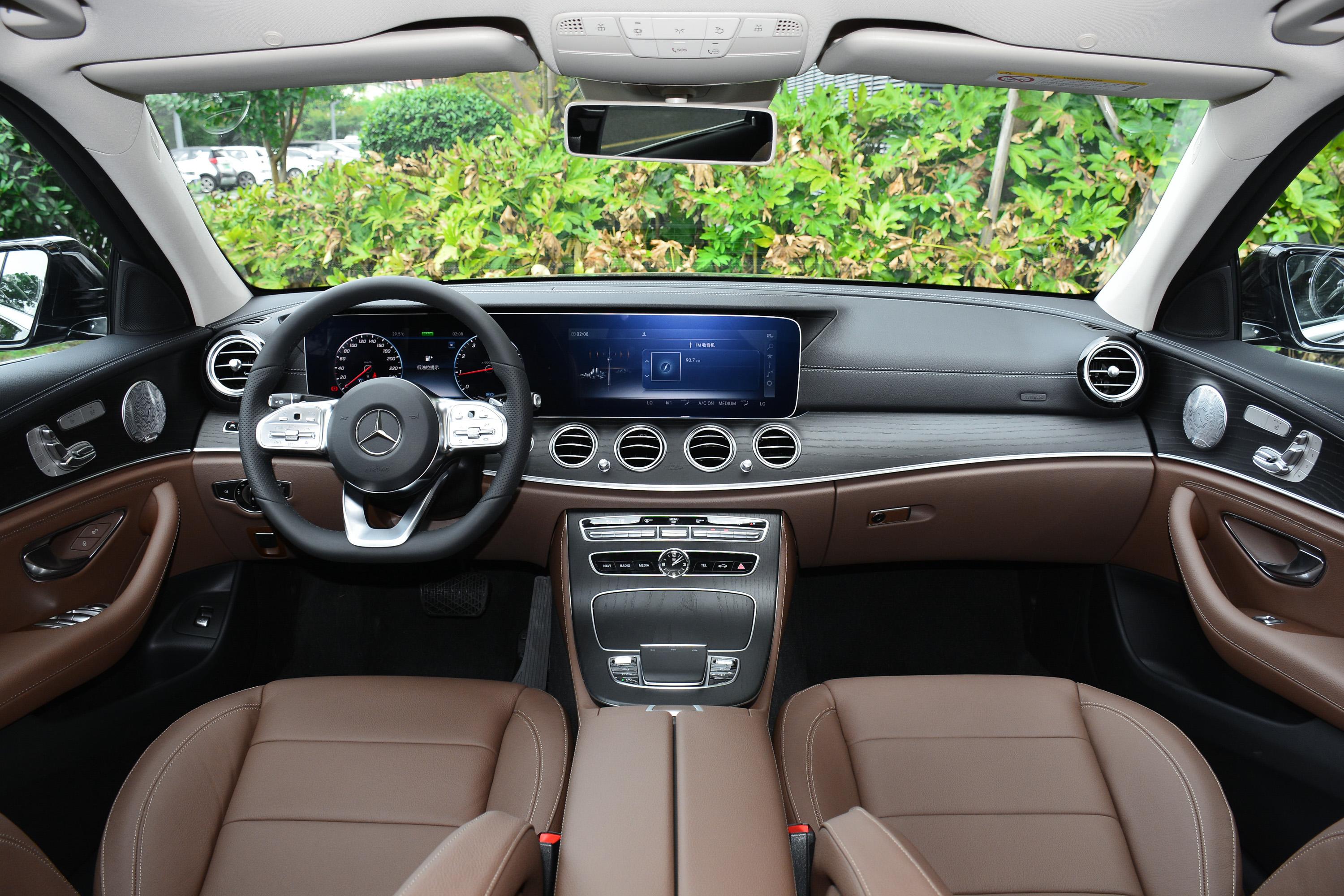 2020款 奔驰glb 改款 glb 200 动感型内饰