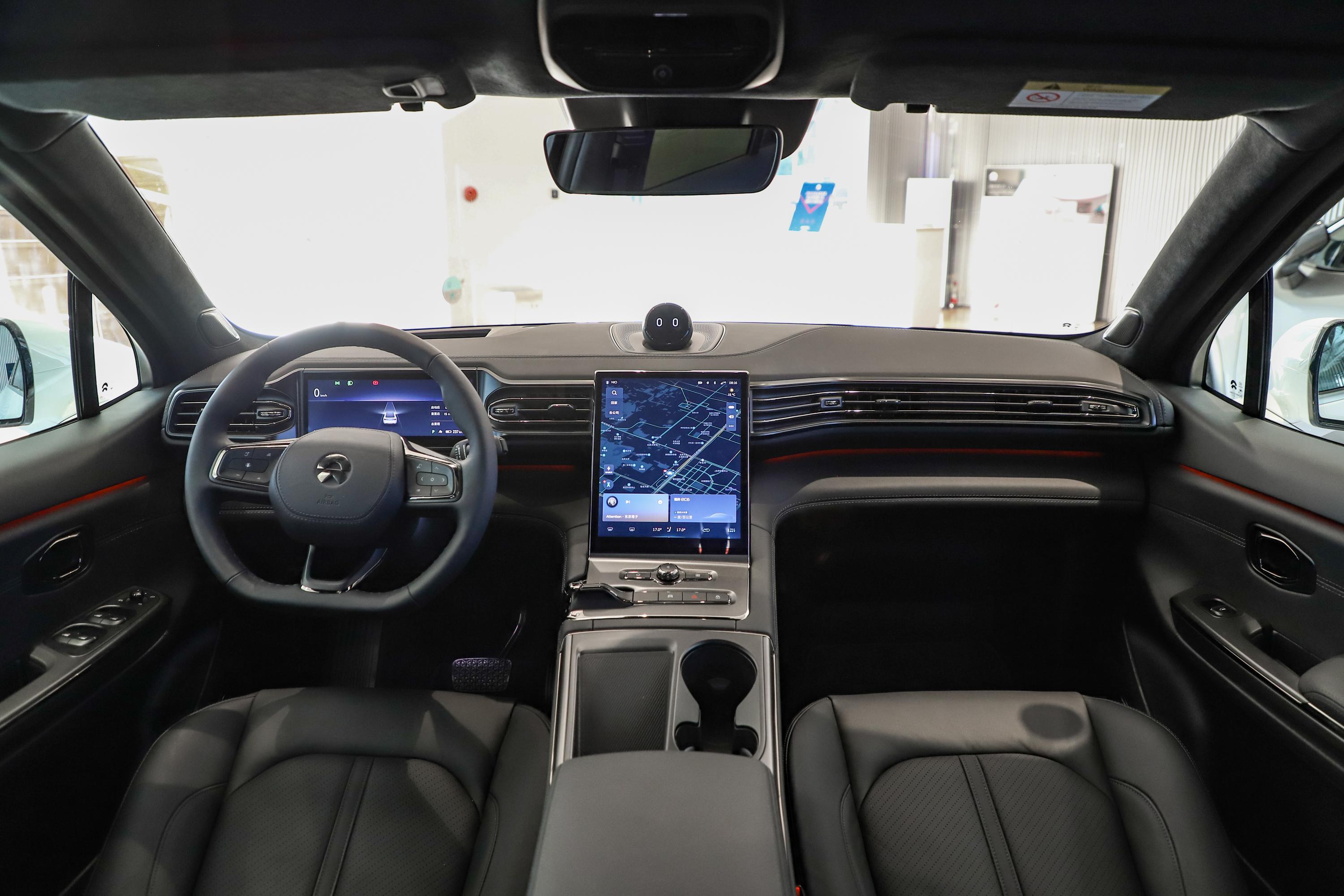 2020款 蔚来es8 基准版 70kwh 6座内饰