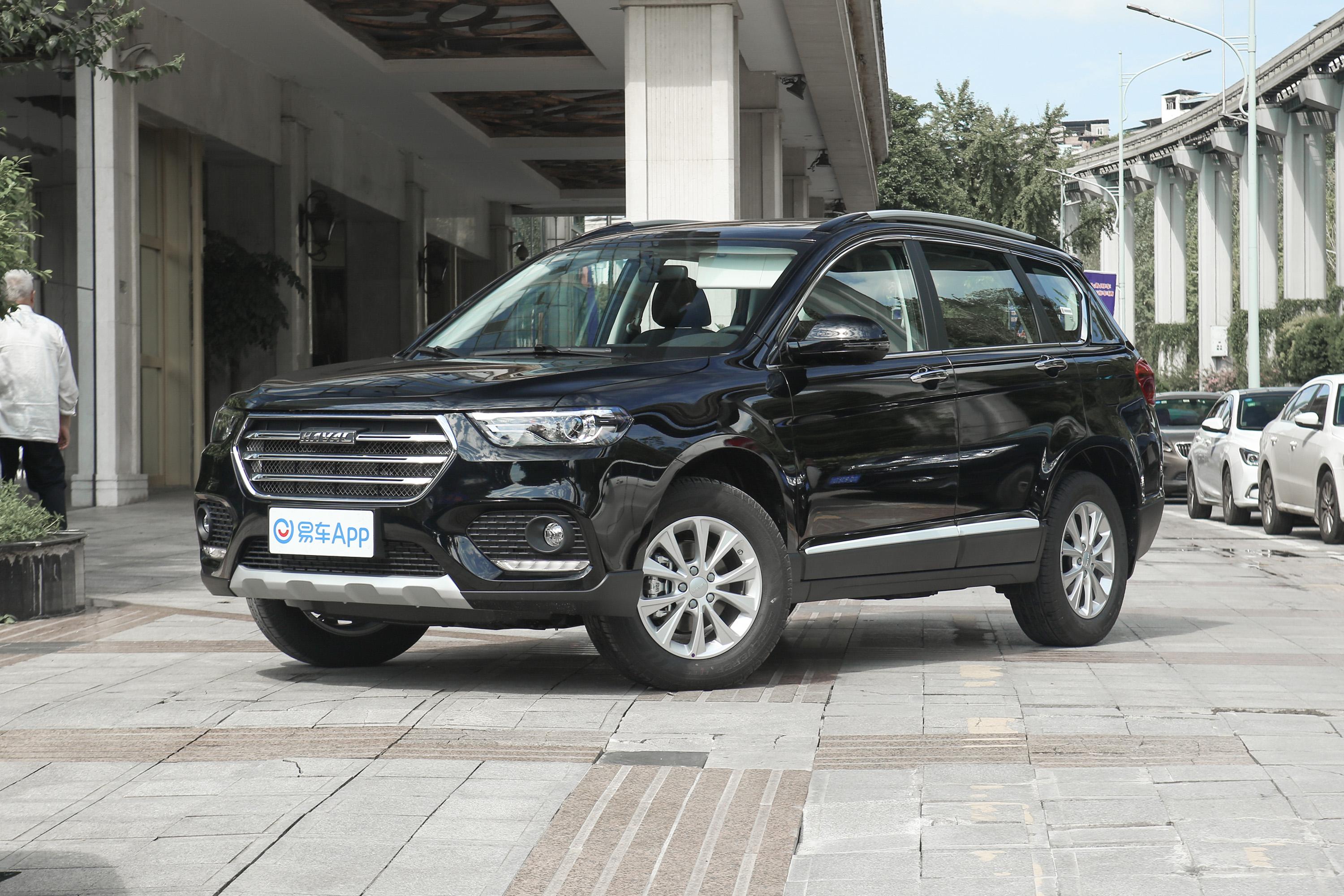 2021款 哈弗h6 运动版 1.5t 手动 精英智联版 六边形格栅