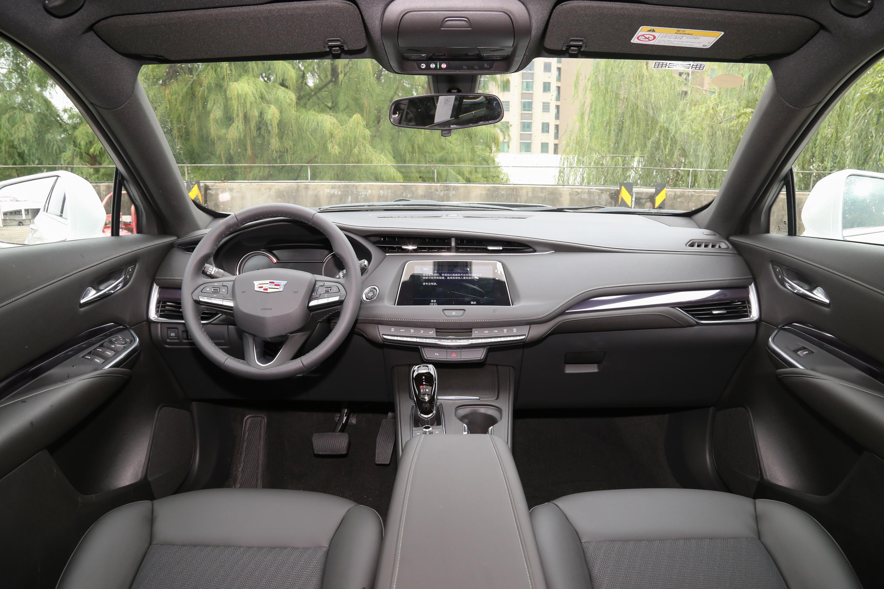 2021款凯迪拉克xt428t两驱技术型