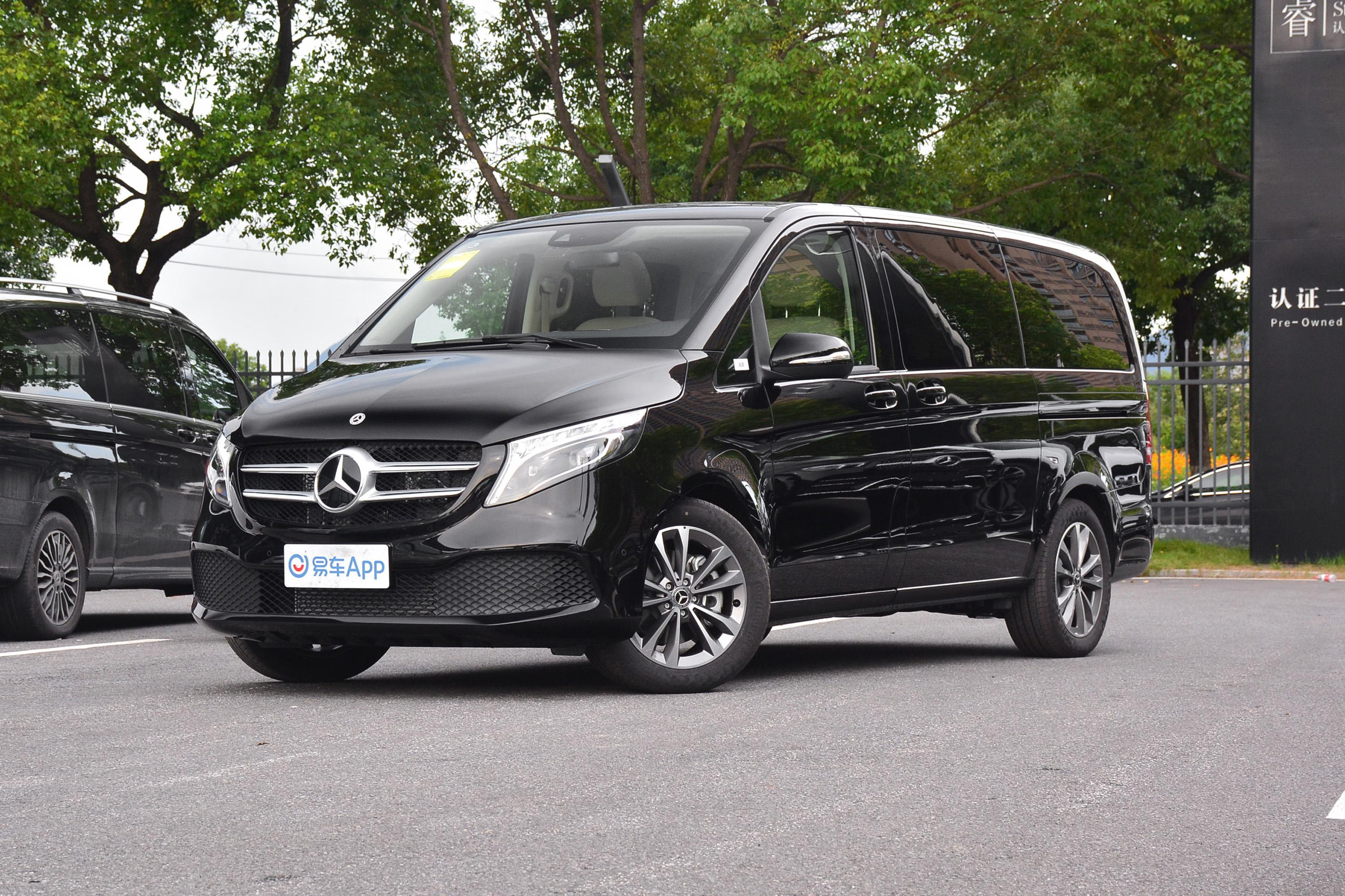 2020款 奔驰v级 v 260 领航版外观