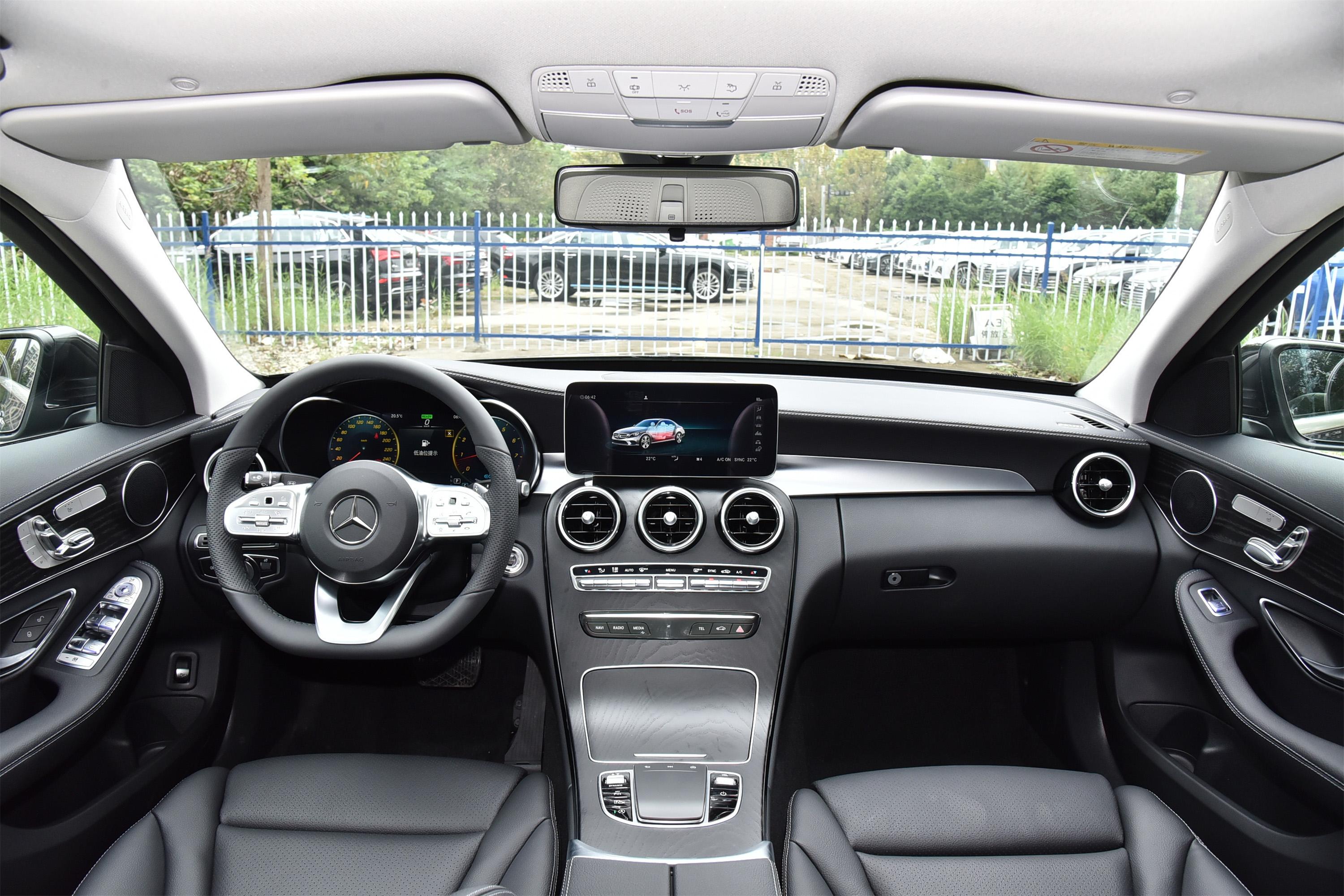 2021款 奔驰c级 c 260 l 运动版内饰