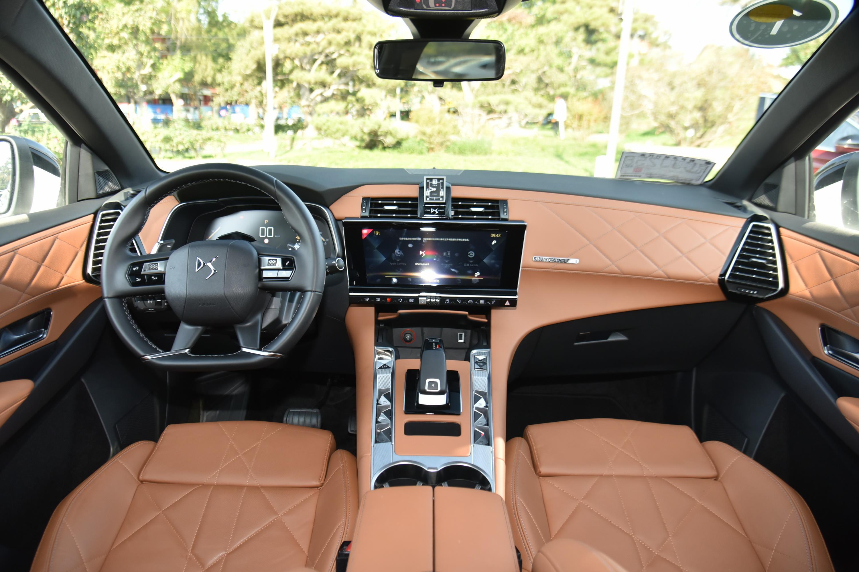 2020款 ds 7 45thp 里沃利版内饰