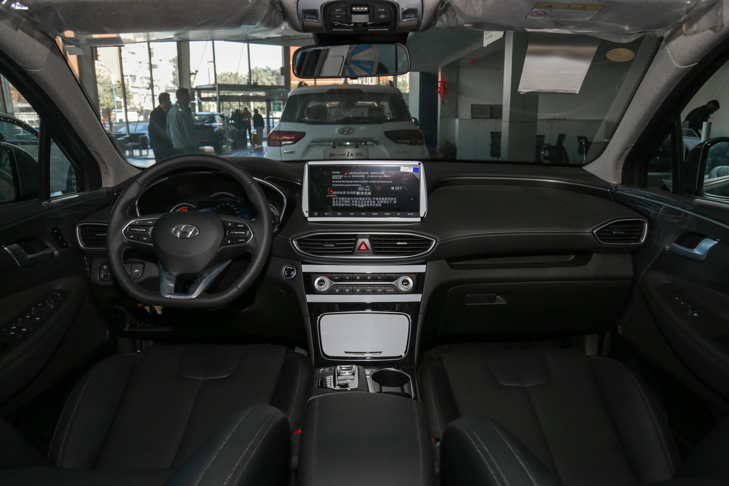 2020款 胜达 380 tgdi dlx 手自一体 两驱 智尊版plus内饰