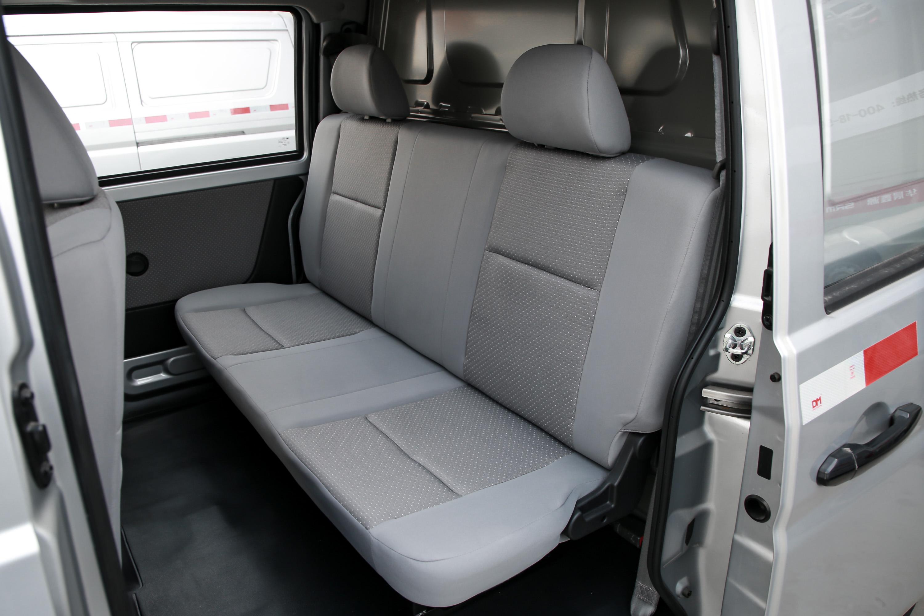 2021款小海狮x30厢货15l手动标准无空调版25座国vi