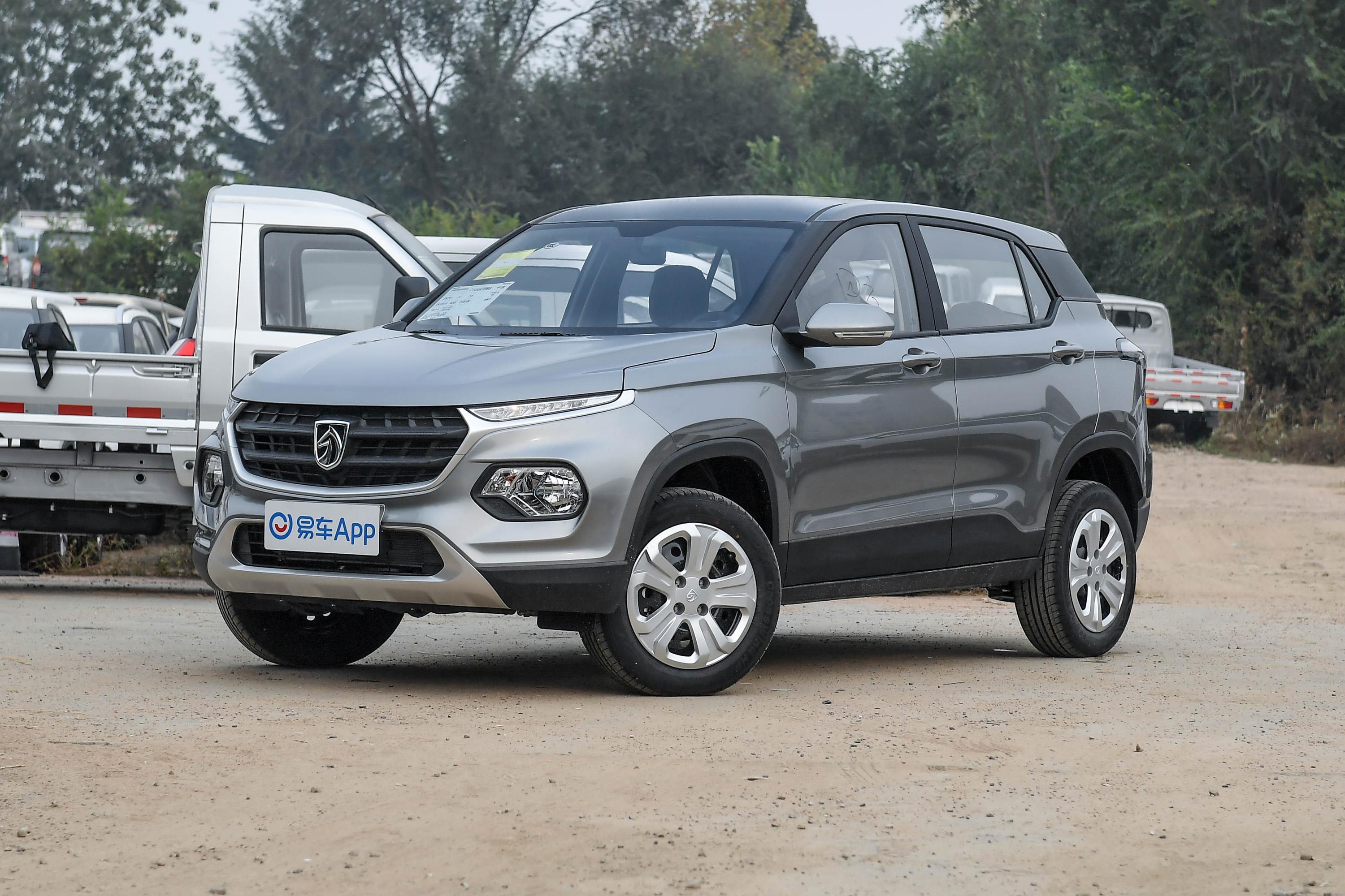 2021款宝骏51015l手动劲享型