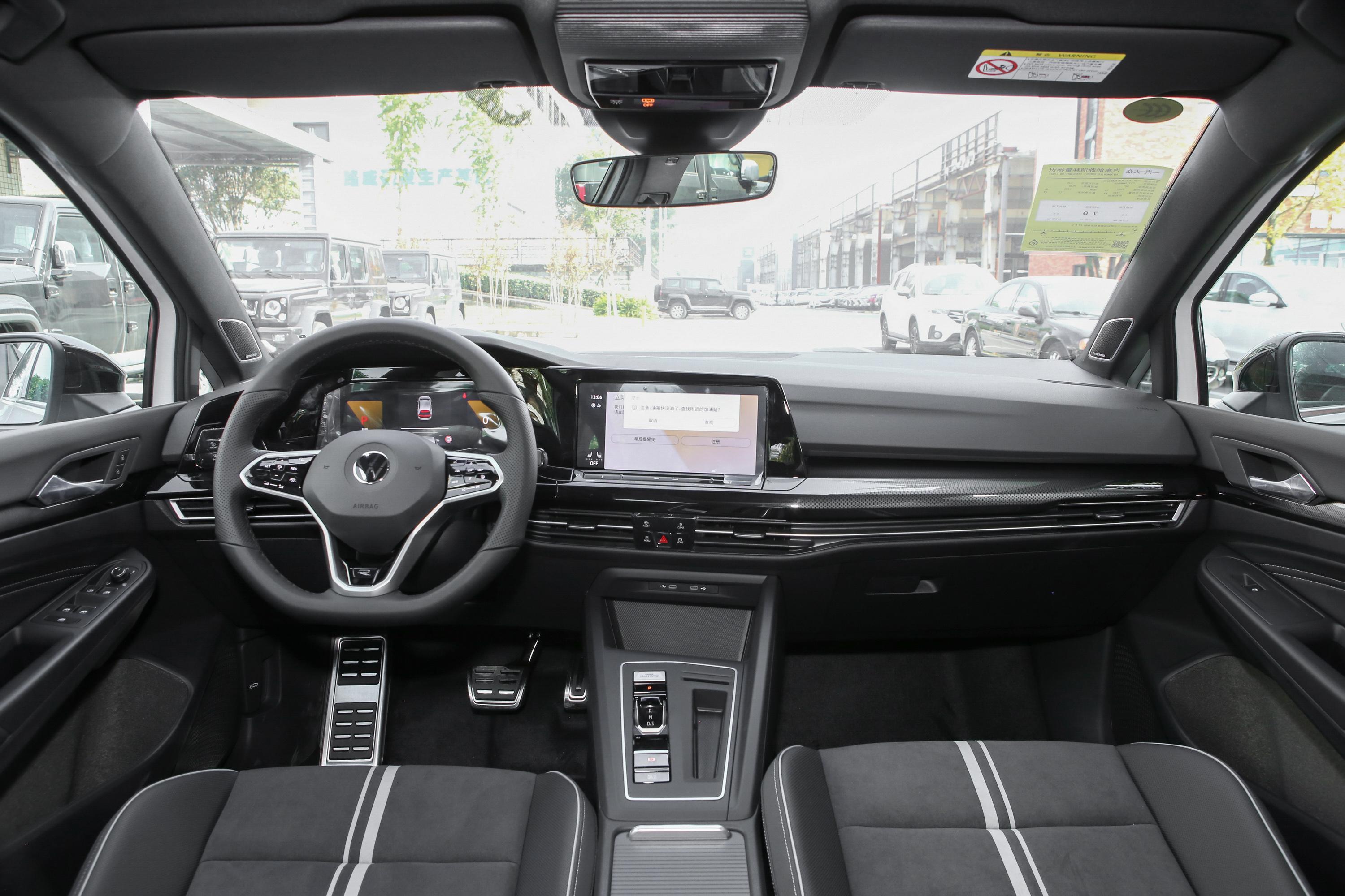2021款 高尔夫 280tsi 双离合 r-line型内饰
