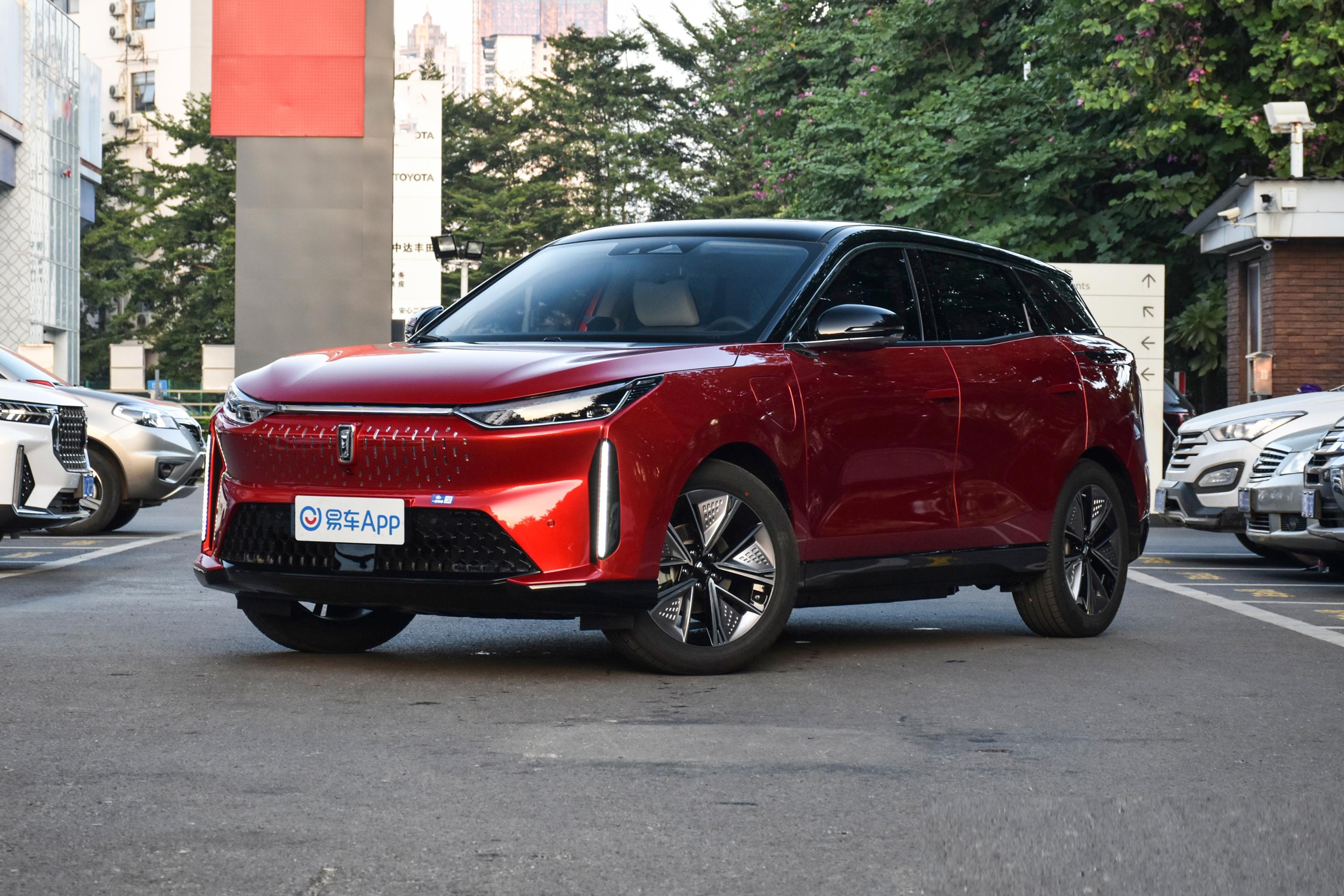 2020款 奔腾e01 引力波型外观