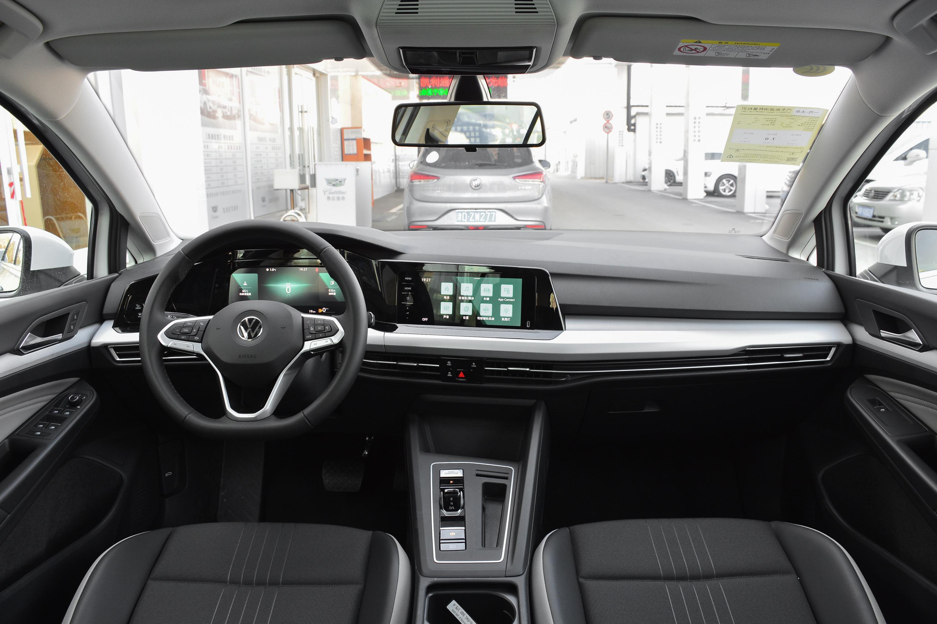 2021款 高尔夫 280tsi 双离合 pro首发型内饰