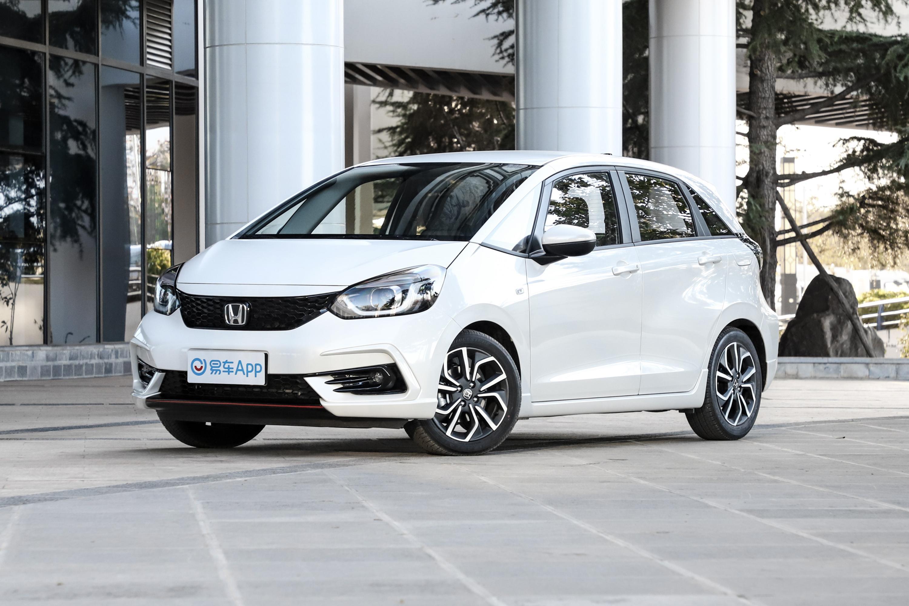 2021款 life 1.5l cvt sport 心动版外观