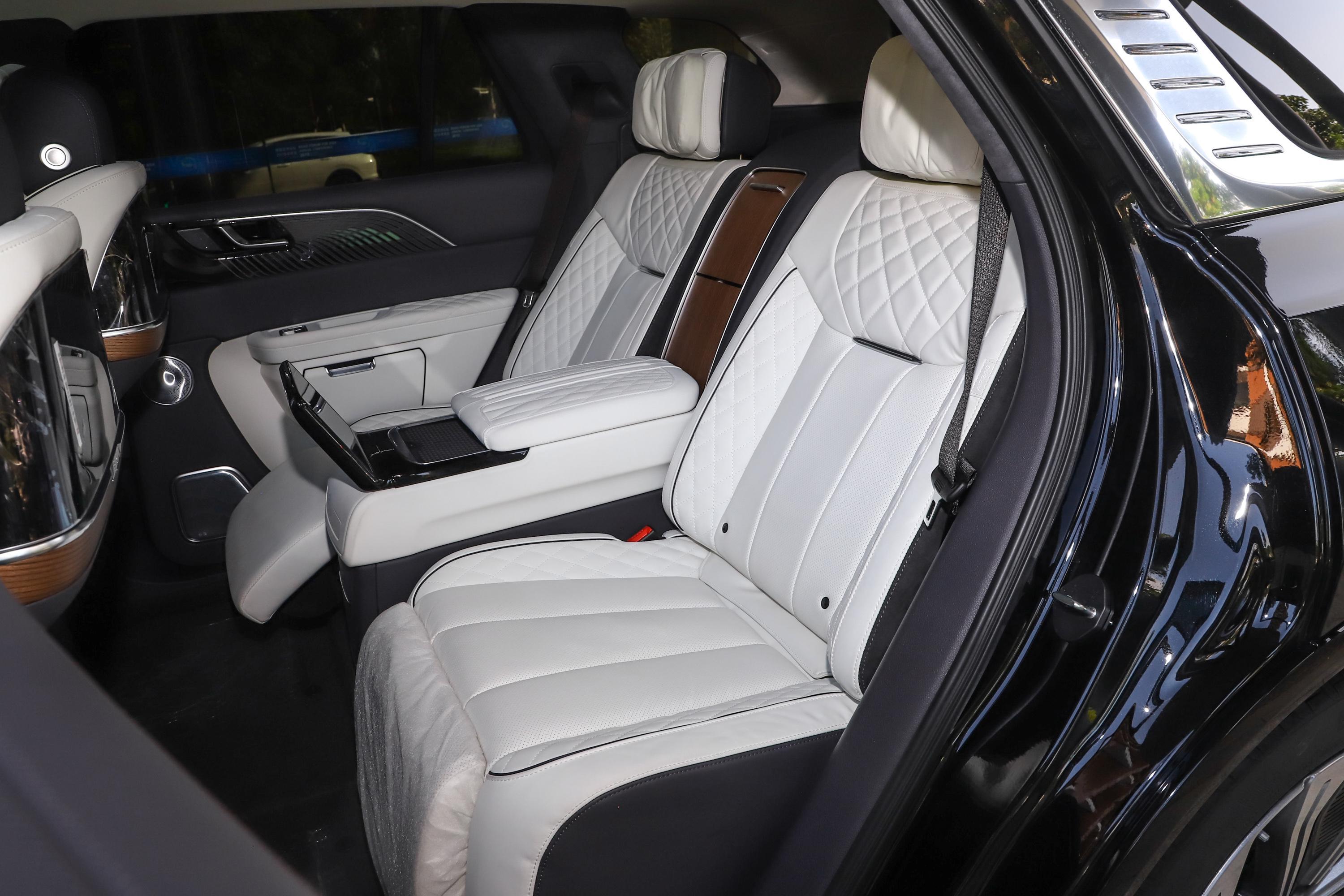 【2021款 红旗e-hs9 510km 旗·领版 四座汽车报价_图片_参数配置】