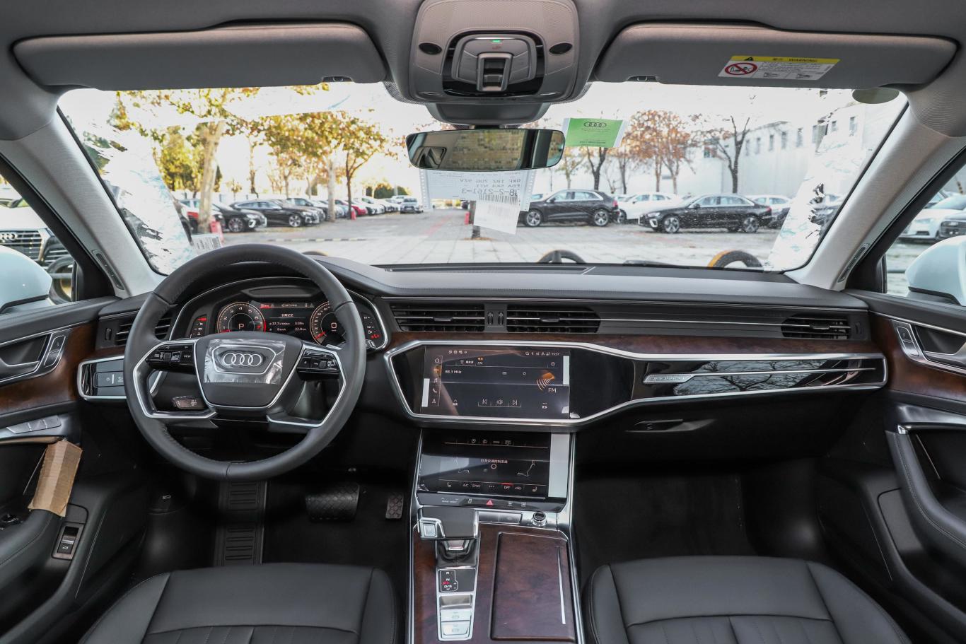 【奥迪A6Allroad quattro 探索家 55 TFSI 尊享越野型内饰全景正拍图片-汽车图片大全】-易车