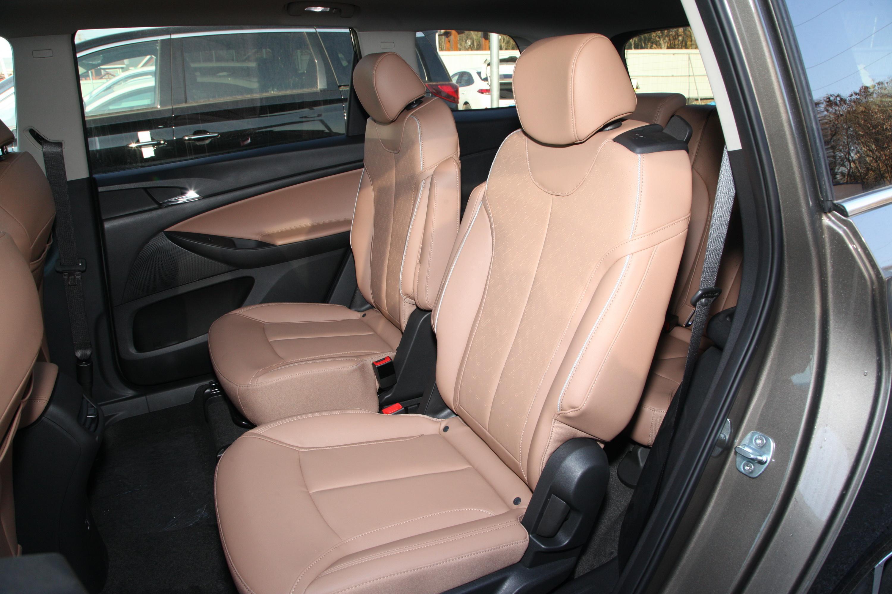 2021款别克gl6323t轻混动互联尊贵型