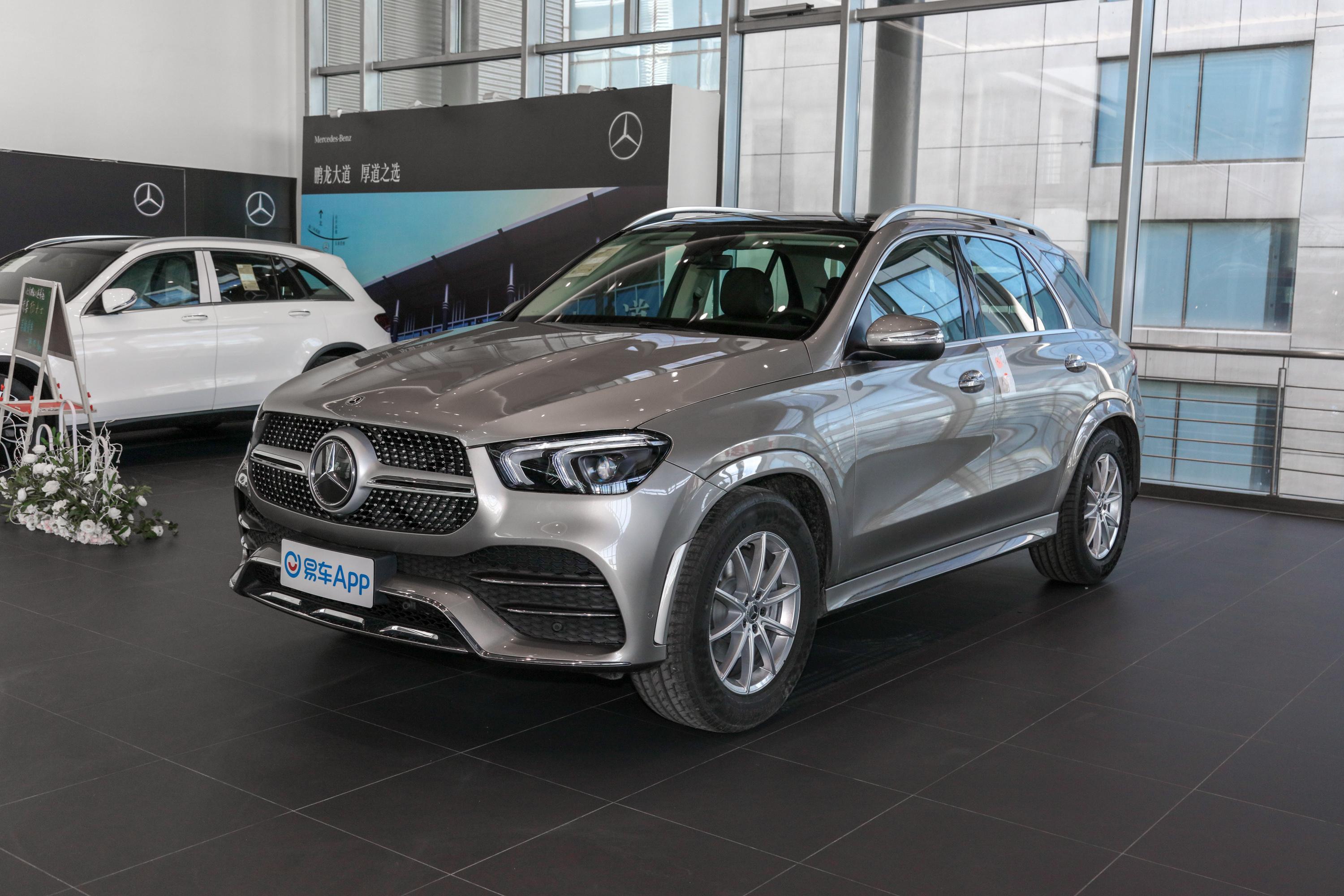 2021款奔驰glegle3504matic时尚型